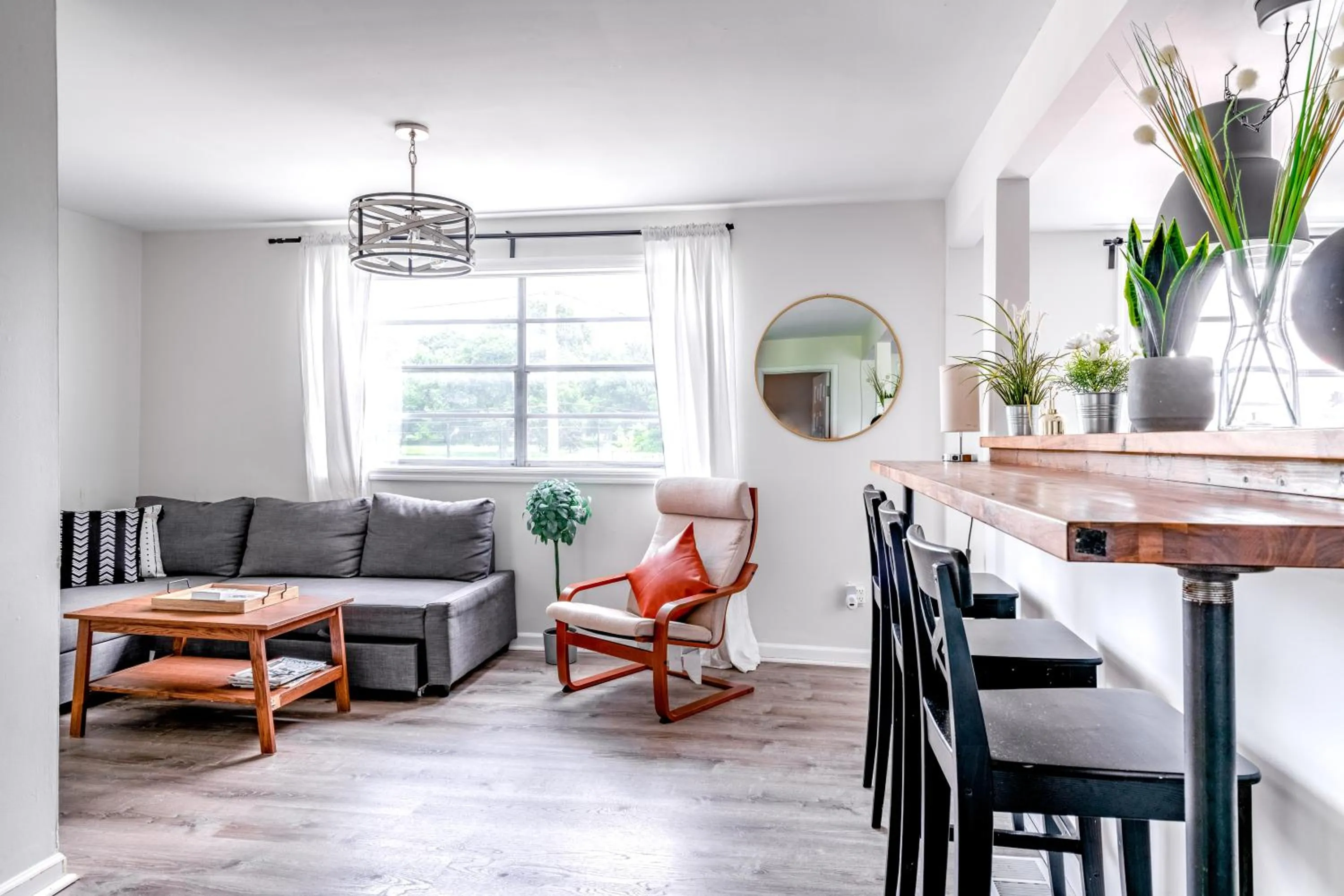 Property building in Jungle House Modern Lofts - Arena District & Short North