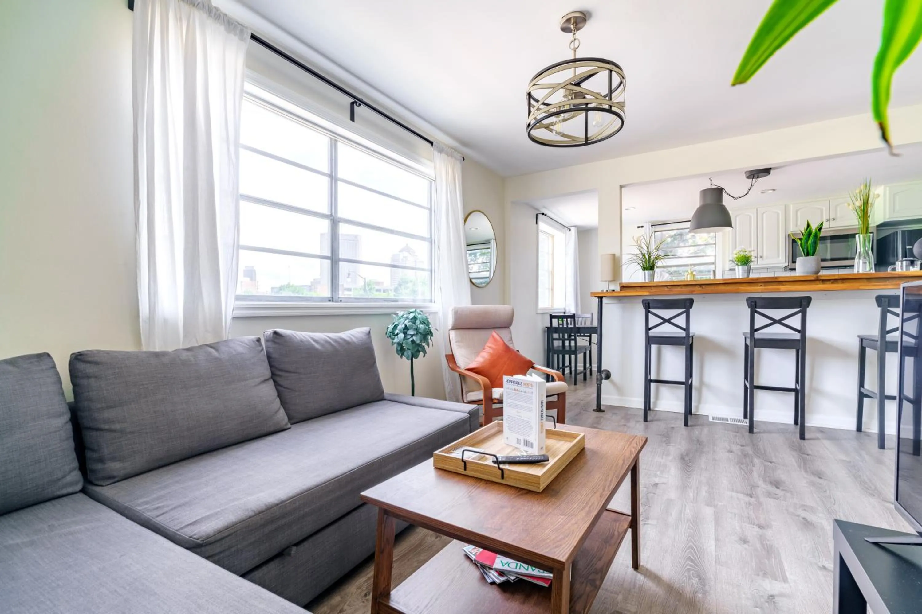 Jungle House Modern Lofts - Arena District & Short North