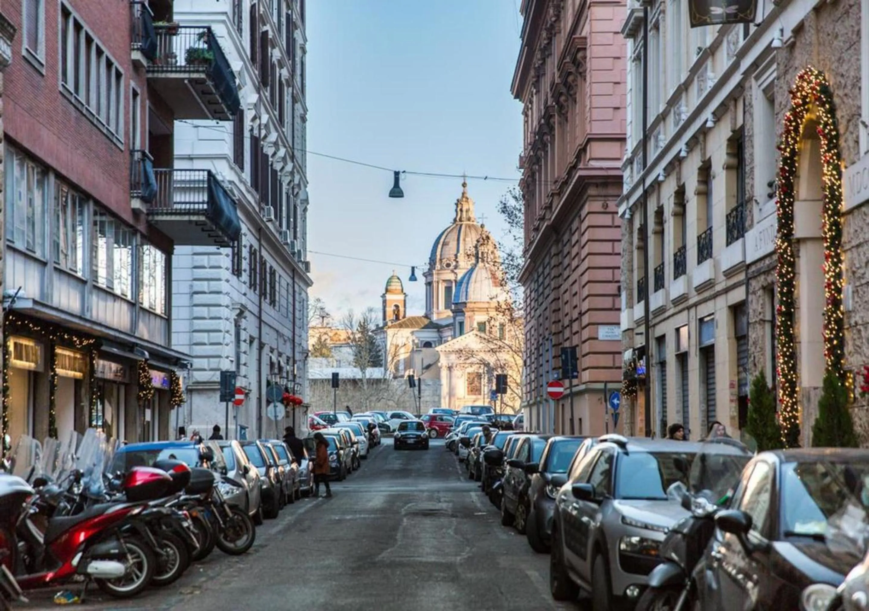 Property building in Atlantis Inn Roma