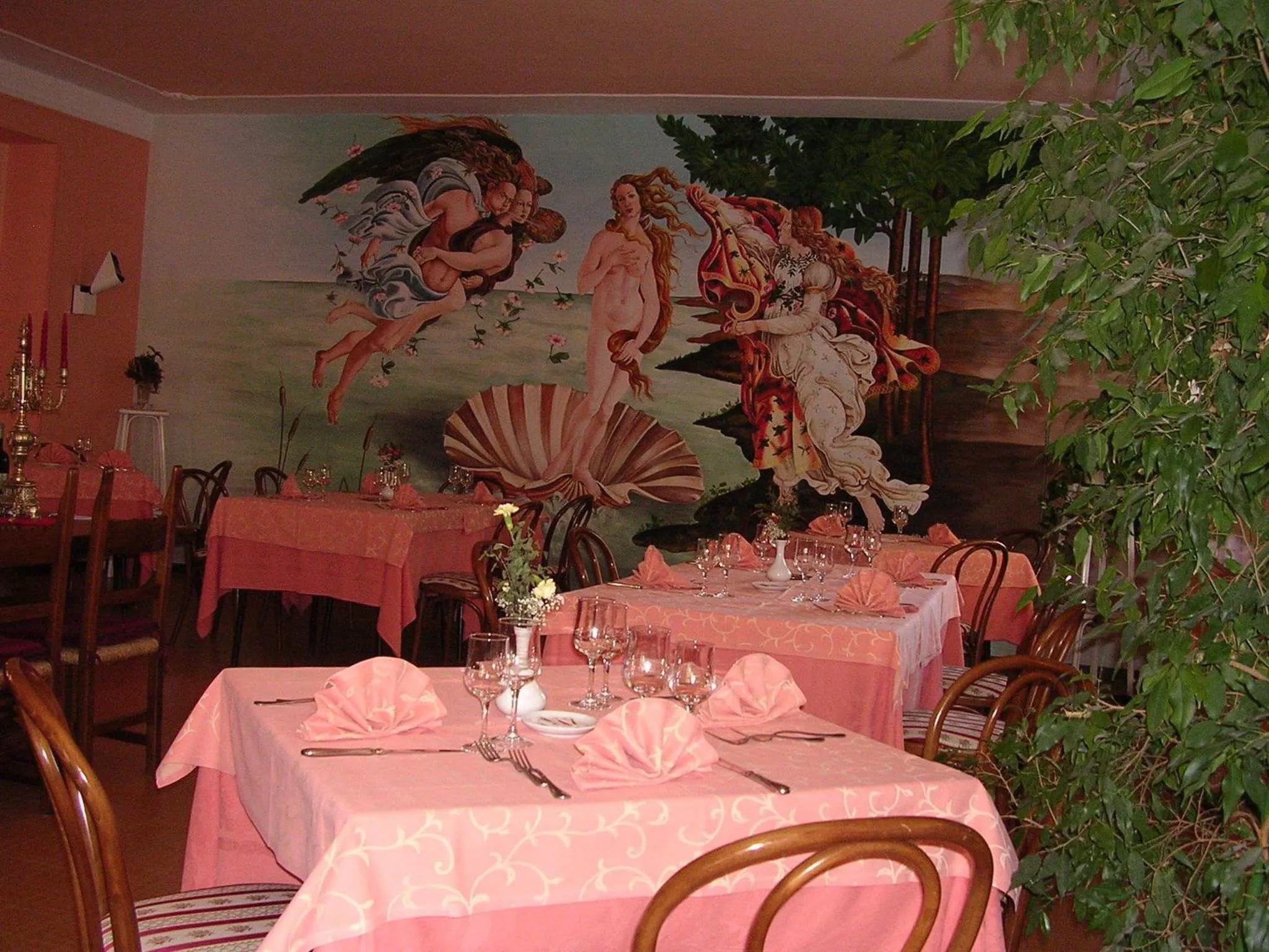 Restaurant/places to eat in Albergo Tenda Verde