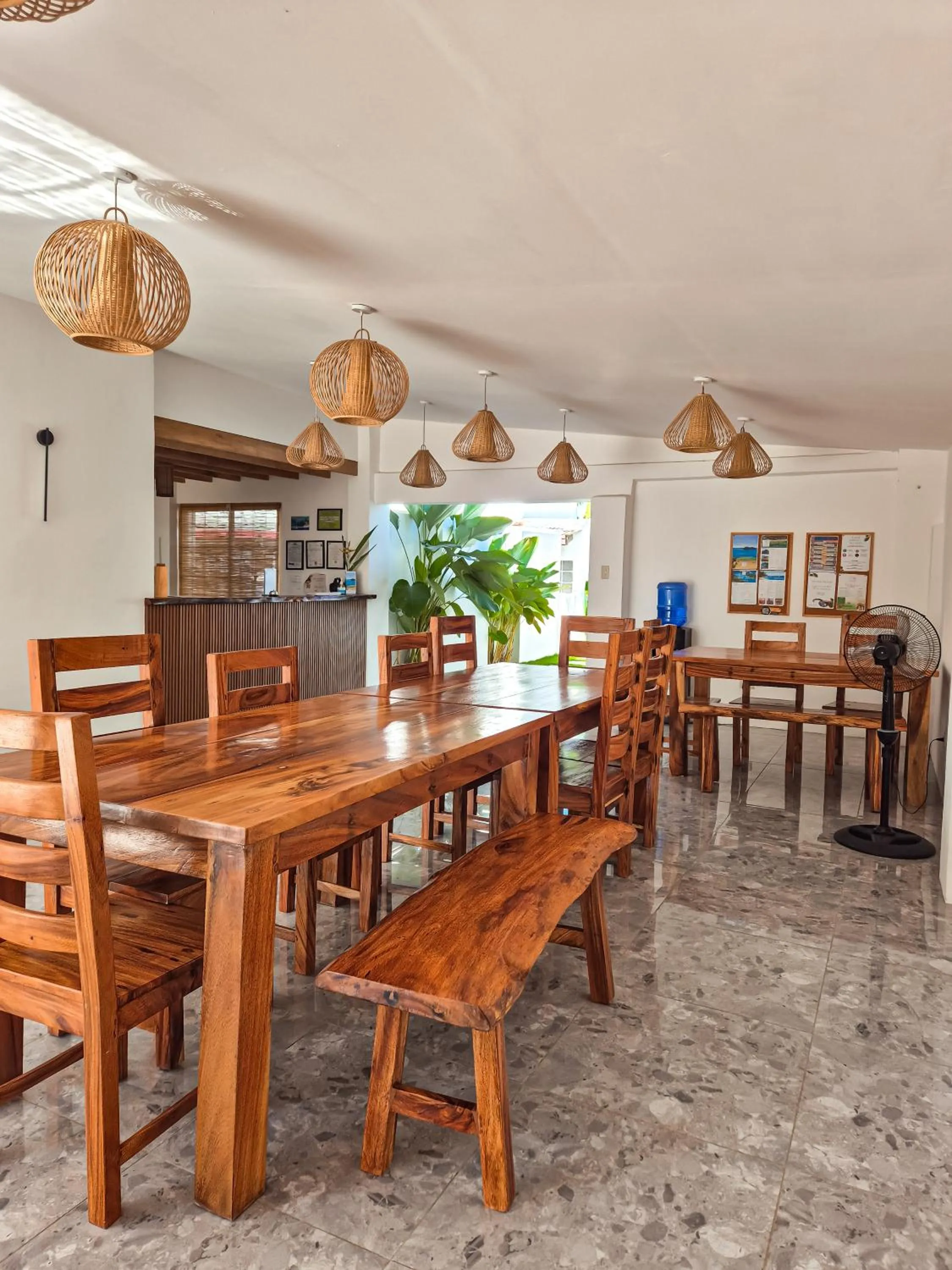 Restaurant/places to eat in 148 Guesthouse and Resort