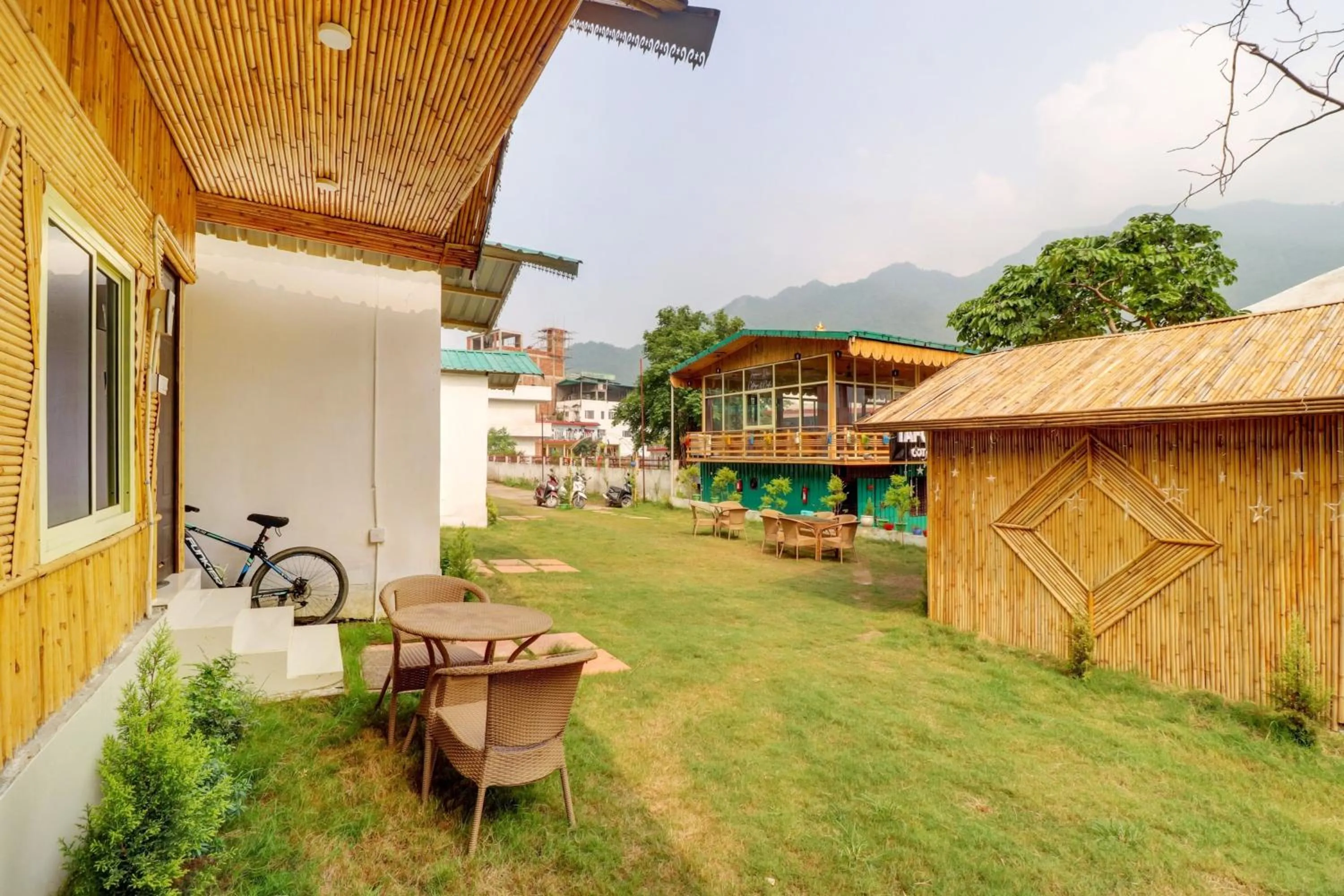 Hotel O Tapovan Rise cottages and cafe