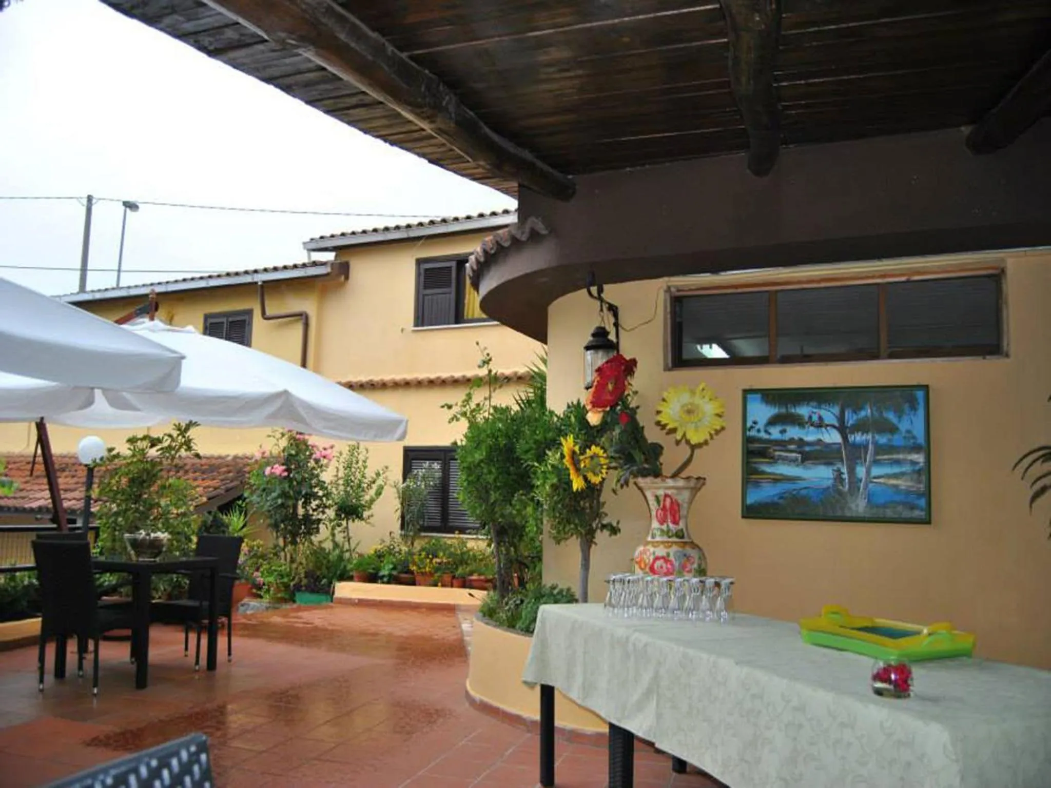 Patio in Hotel Brutium