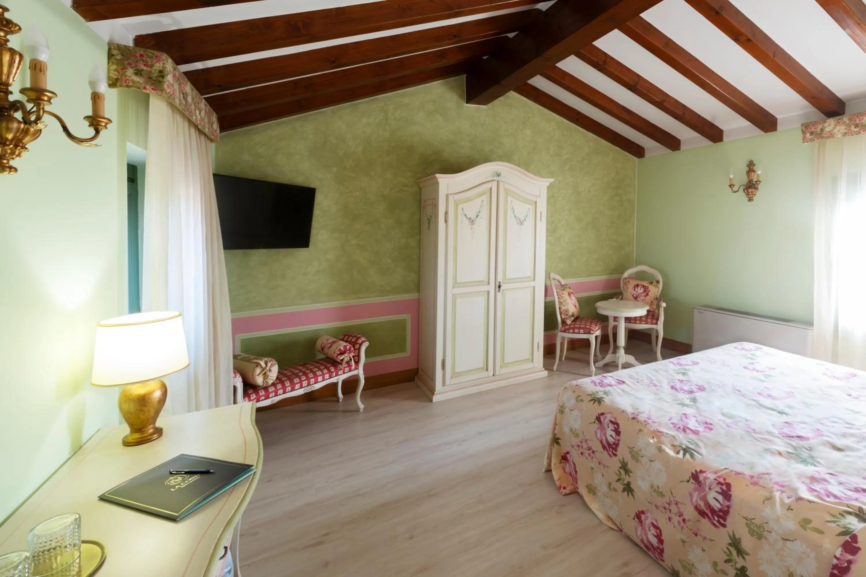 Property building, Bed in La Corte San Lorenzo