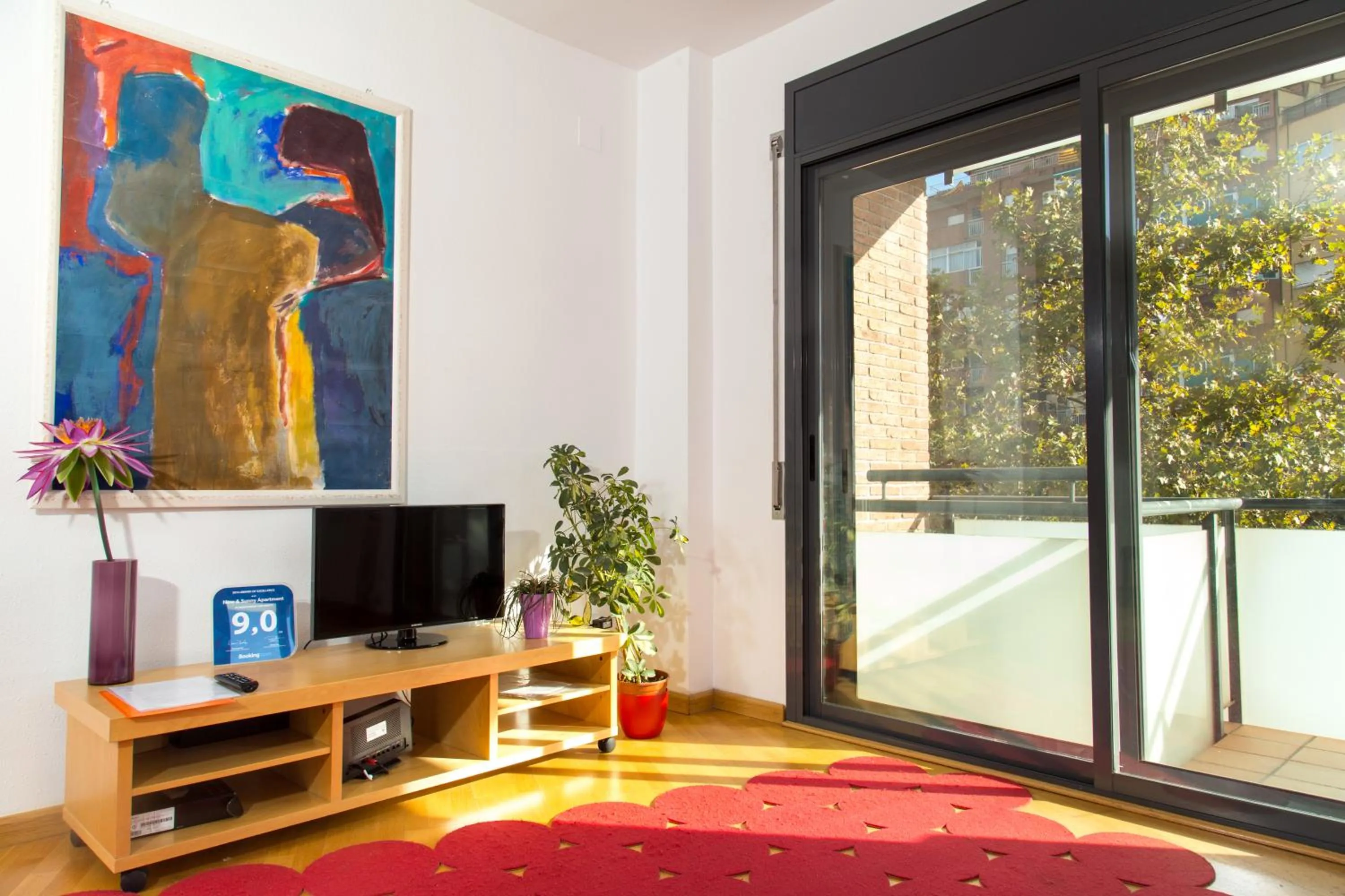 Decorative detail in New & Sunny Apartment