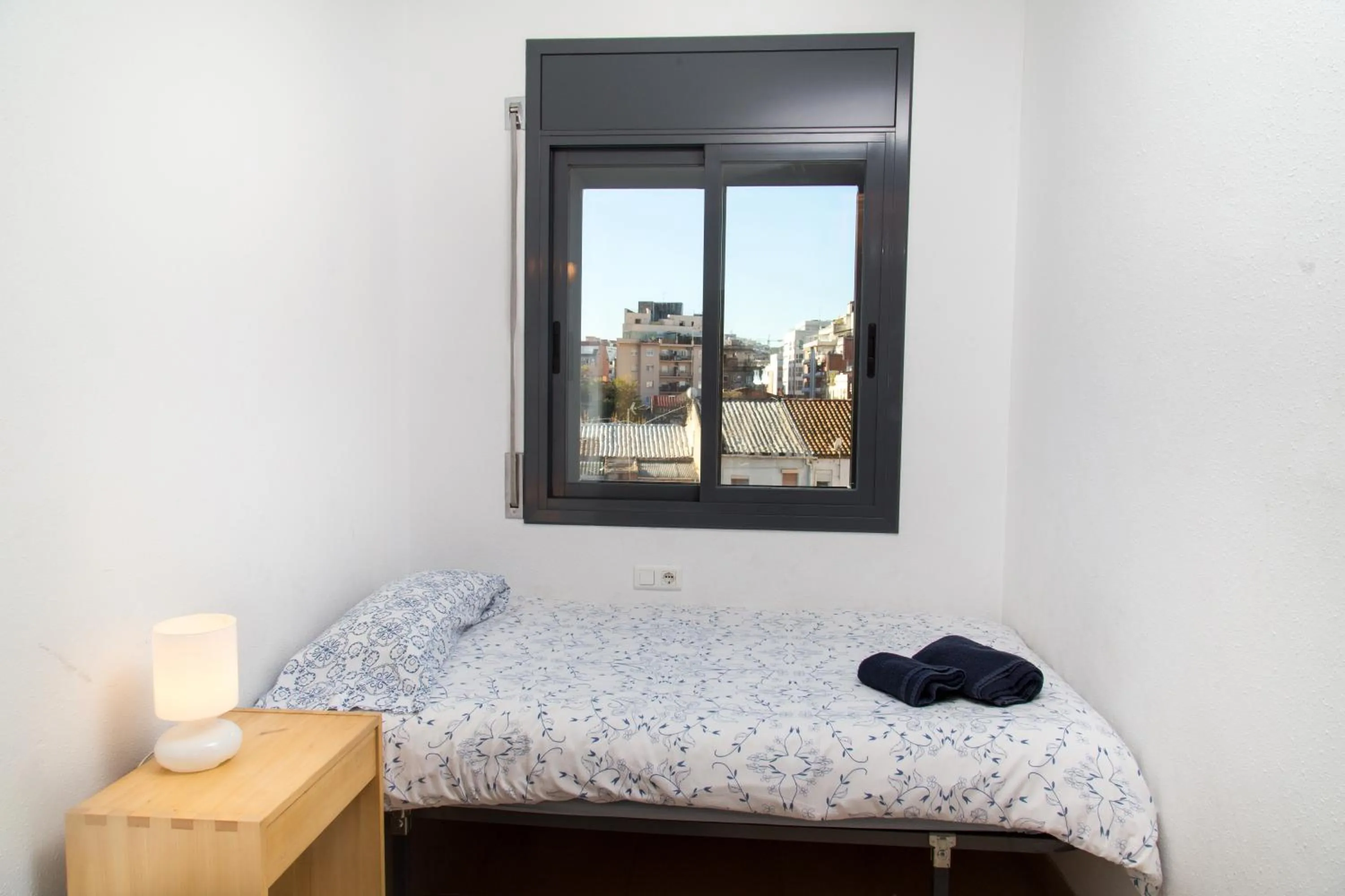 Bed in New & Sunny Apartment