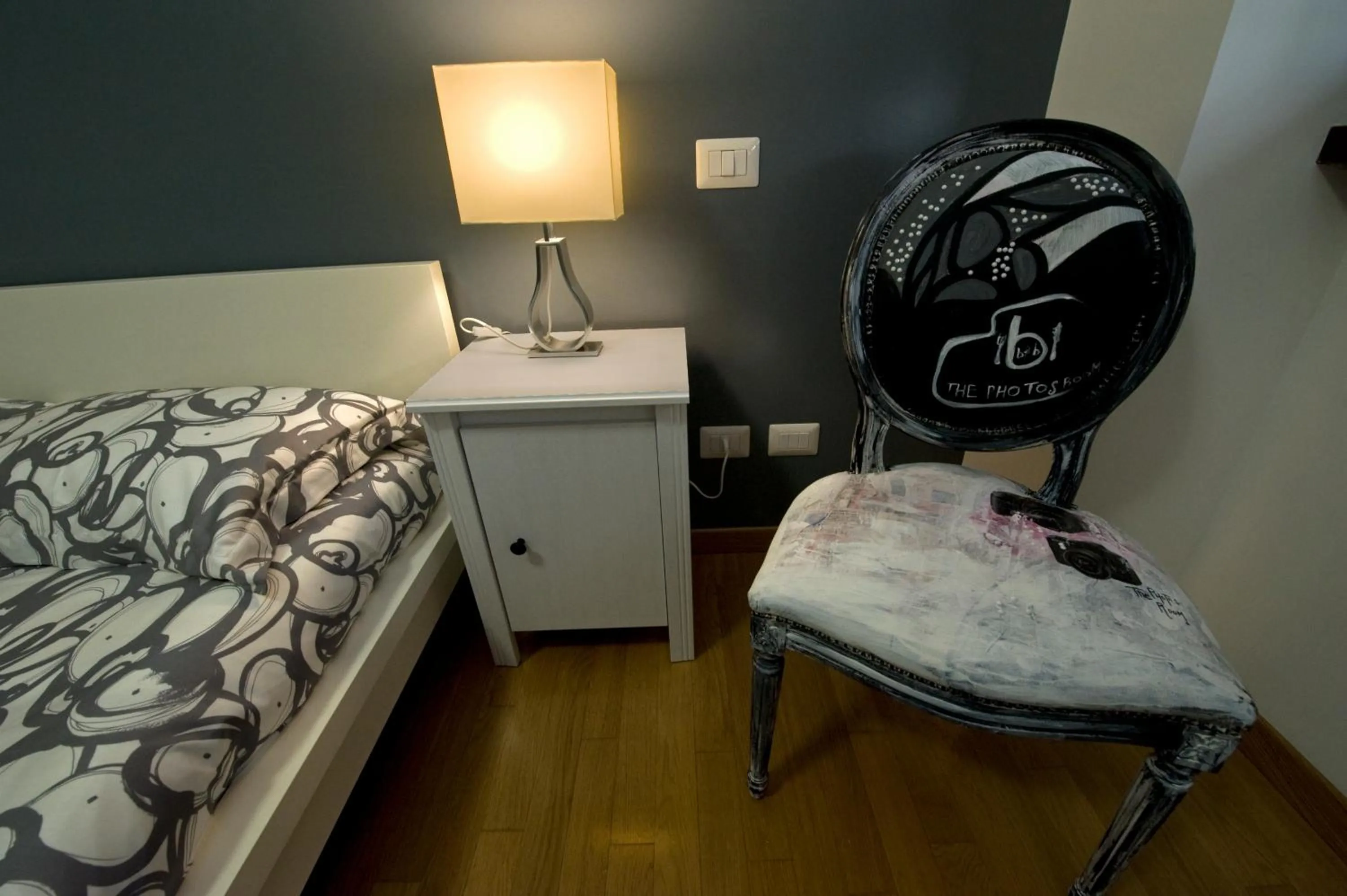 Bed in The Photos Room B&B