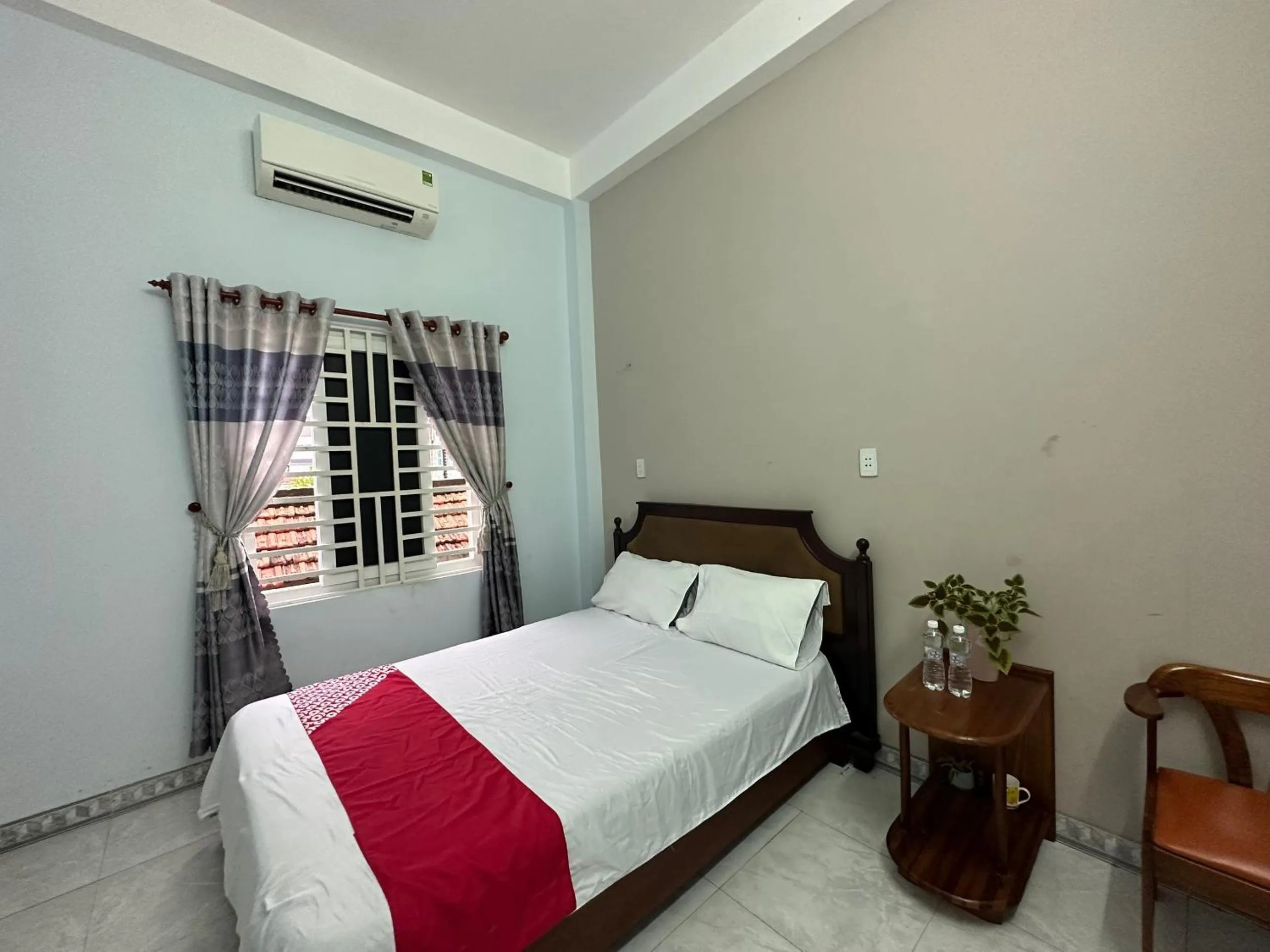 Bedroom, Bed in OYO 1187 Suoi Da Motel