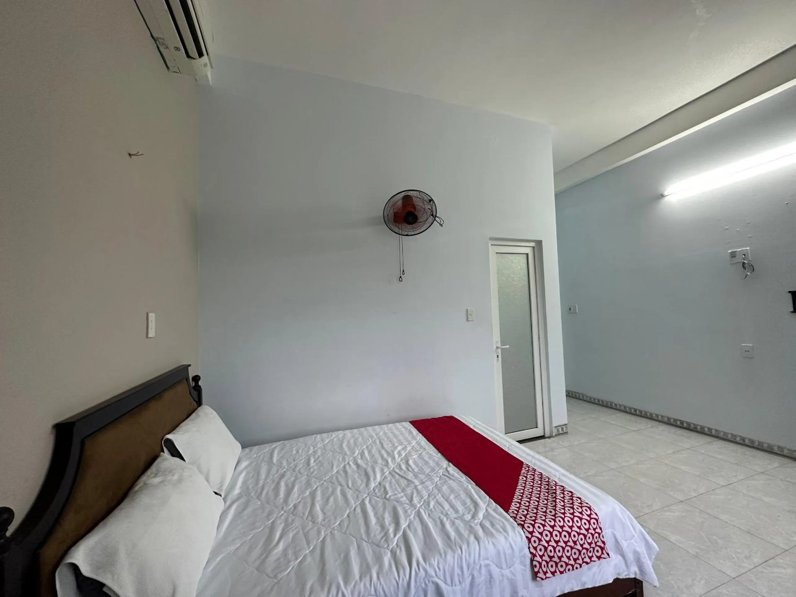 Bedroom, Bed in OYO 1187 Suoi Da Motel