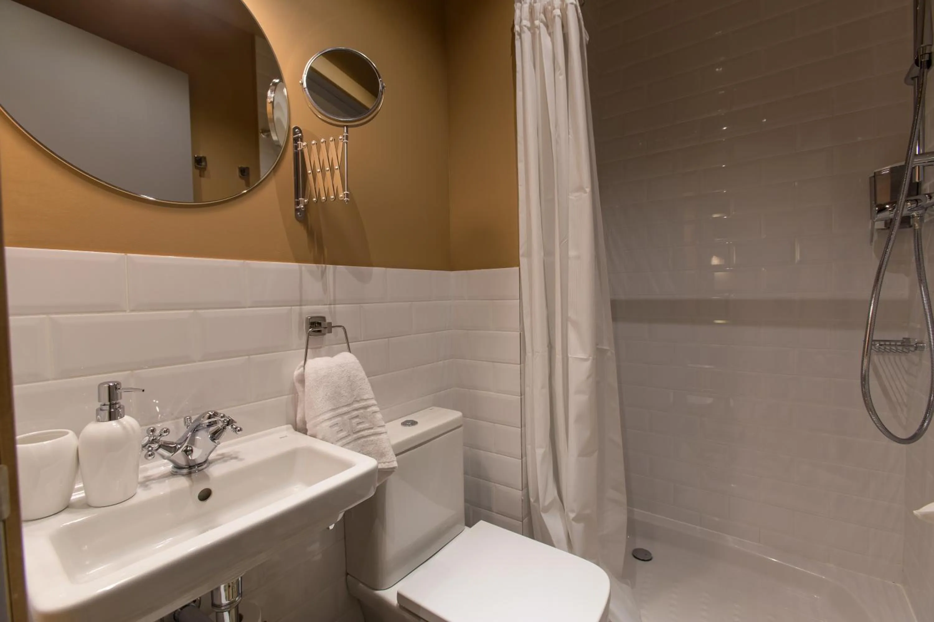 Bathroom in Izaila Plaza Catalunya