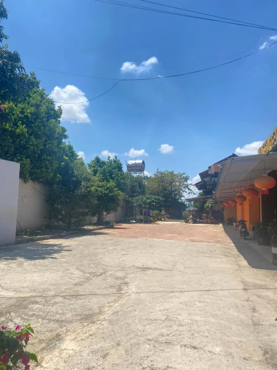 Day in Khách sạn Ban Mê Xanh (Ban Me Xanh Hotel)