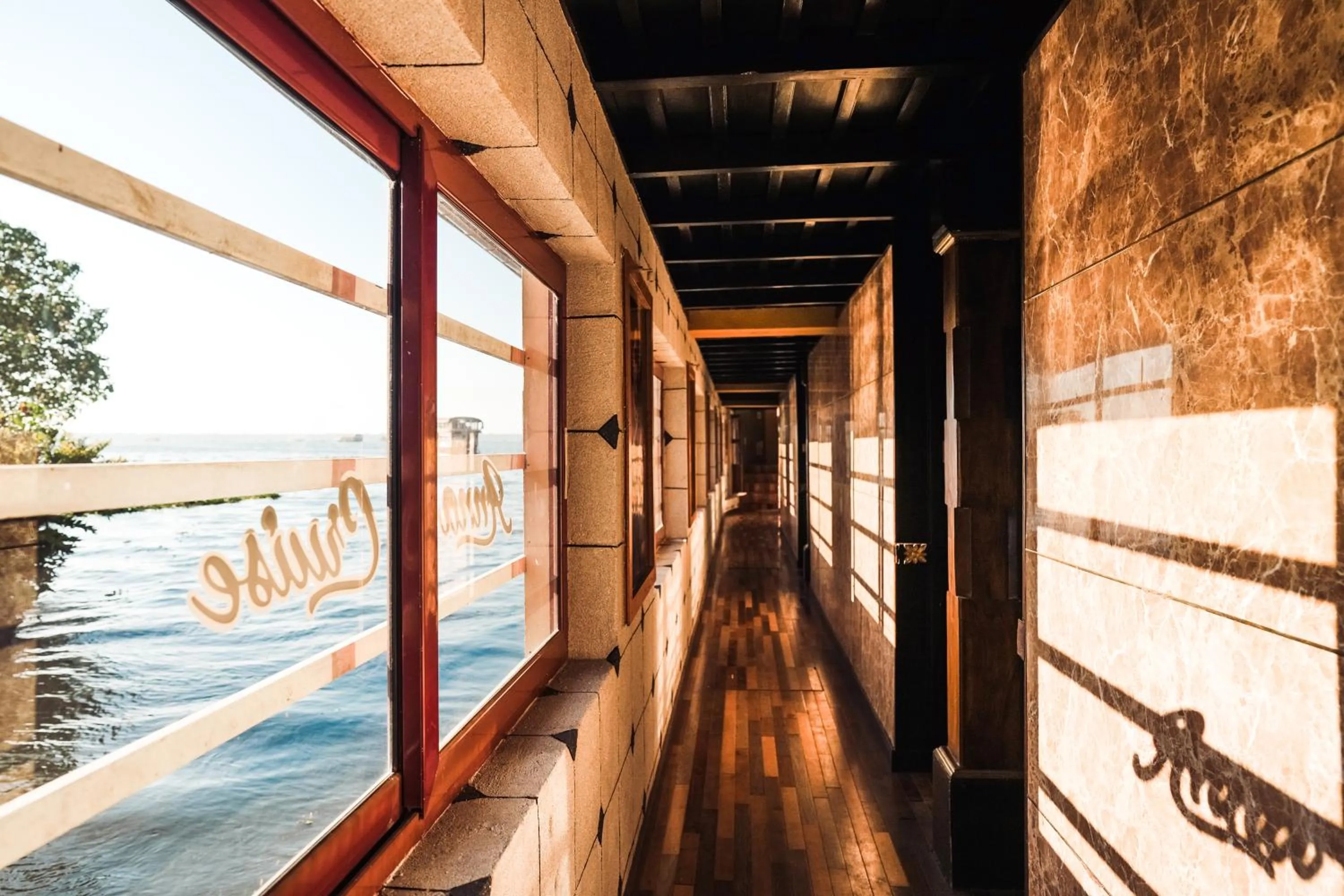 Property building in Venice Premium Houseboats Alleppey