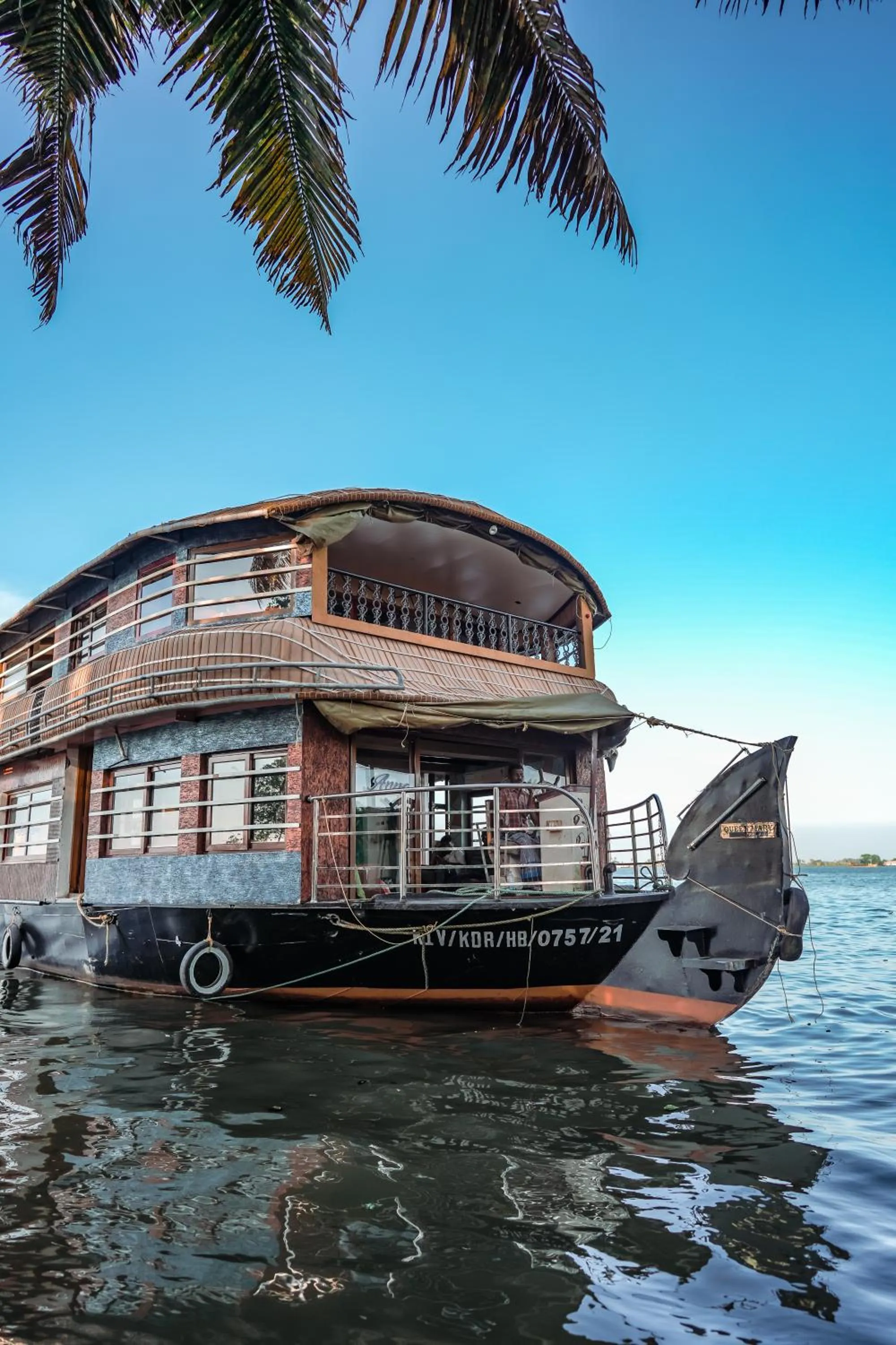 Property building in Venice Premium Houseboats Alleppey