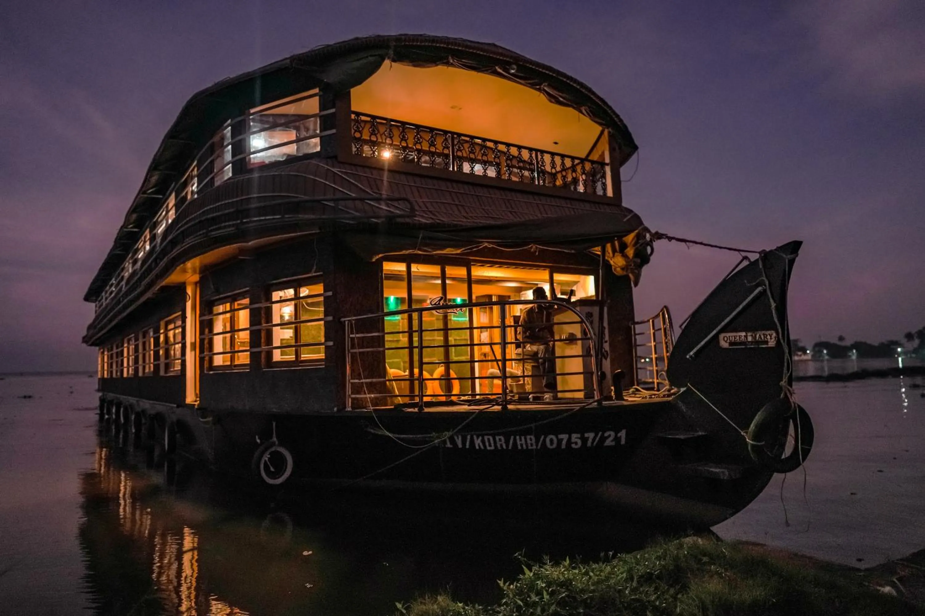 Property building in Venice Premium Houseboats Alleppey
