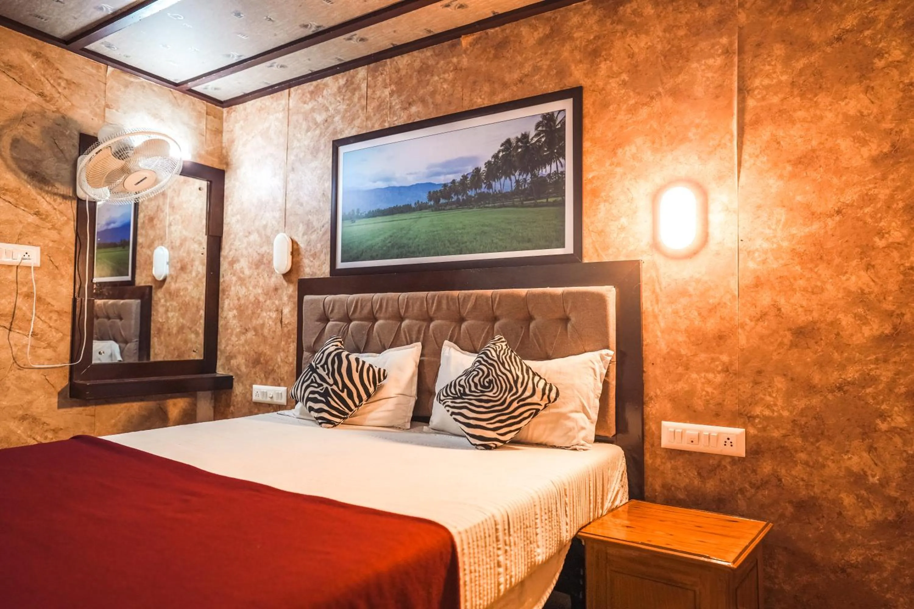 Bed in Venice Premium Houseboats Alleppey