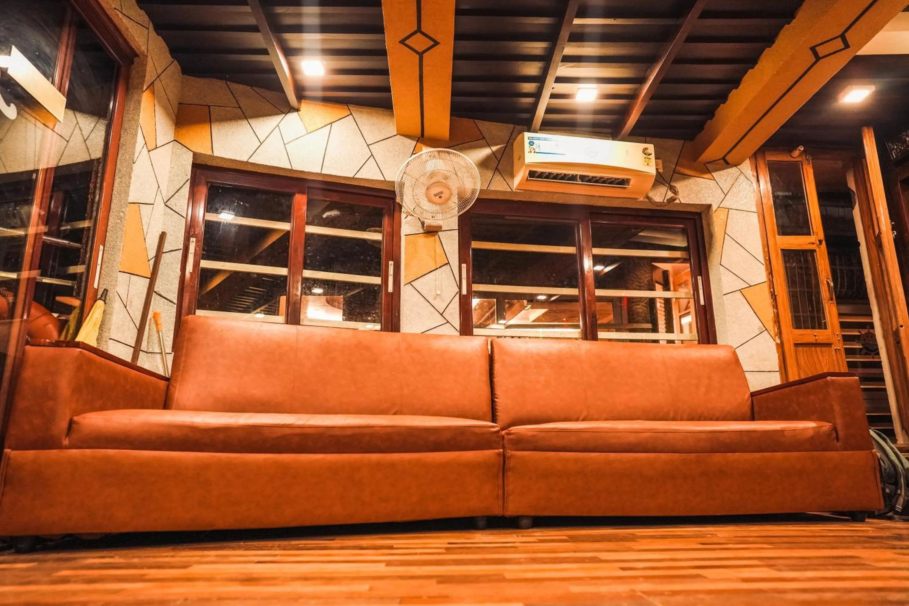 Property building in Venice Premium Houseboats Alleppey