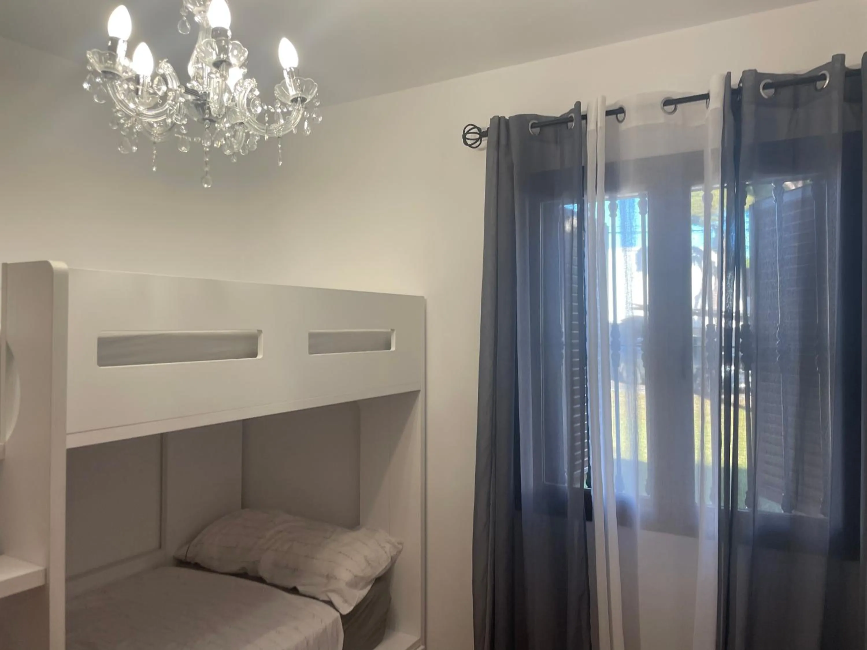 Bed in Chalet Urb Doña Violeta 500m Mar