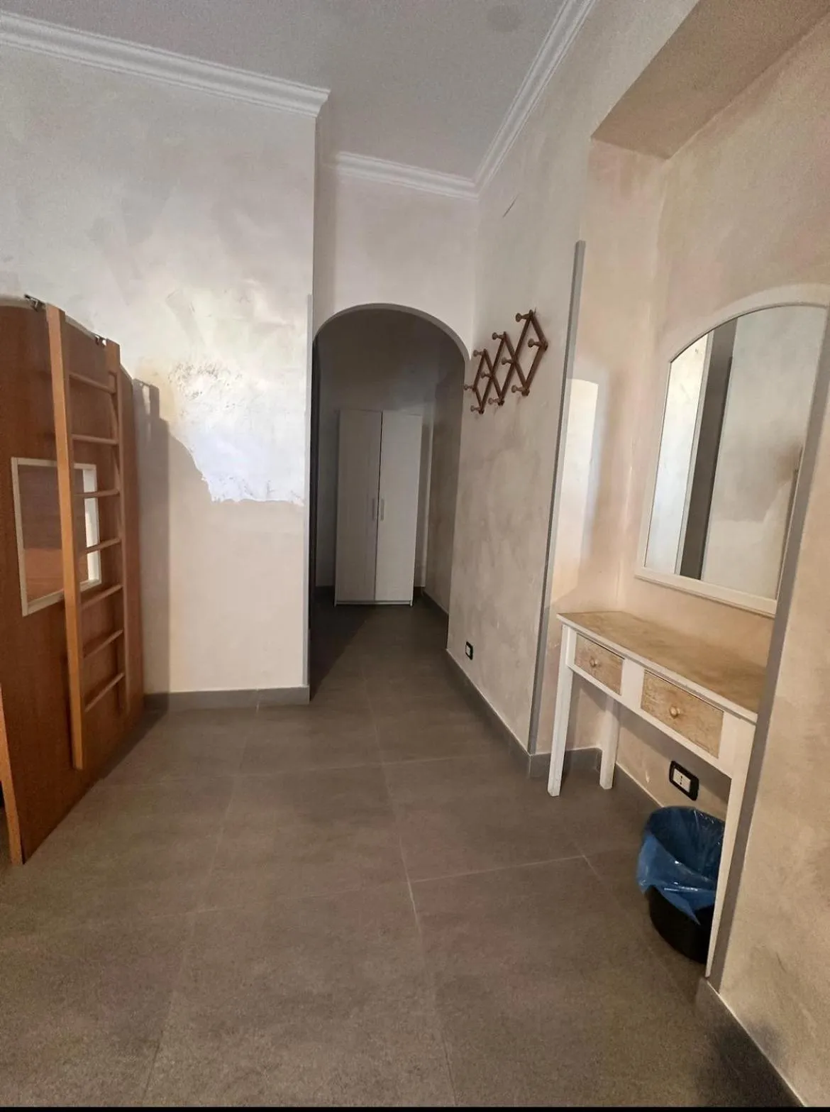 Bed in Sabrina Airport