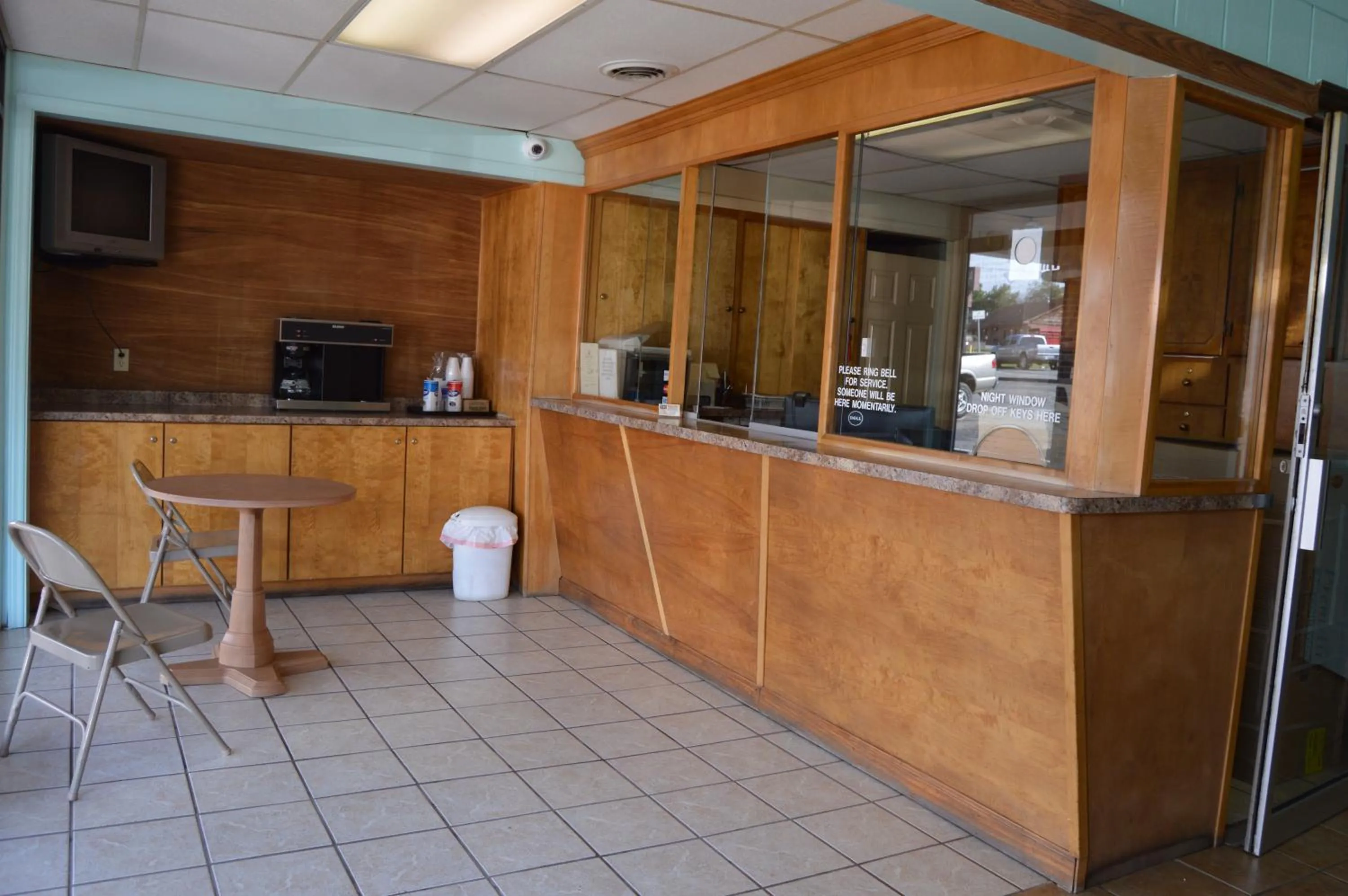 Lobby or reception in Budget Inn Richlands Claypool Hill