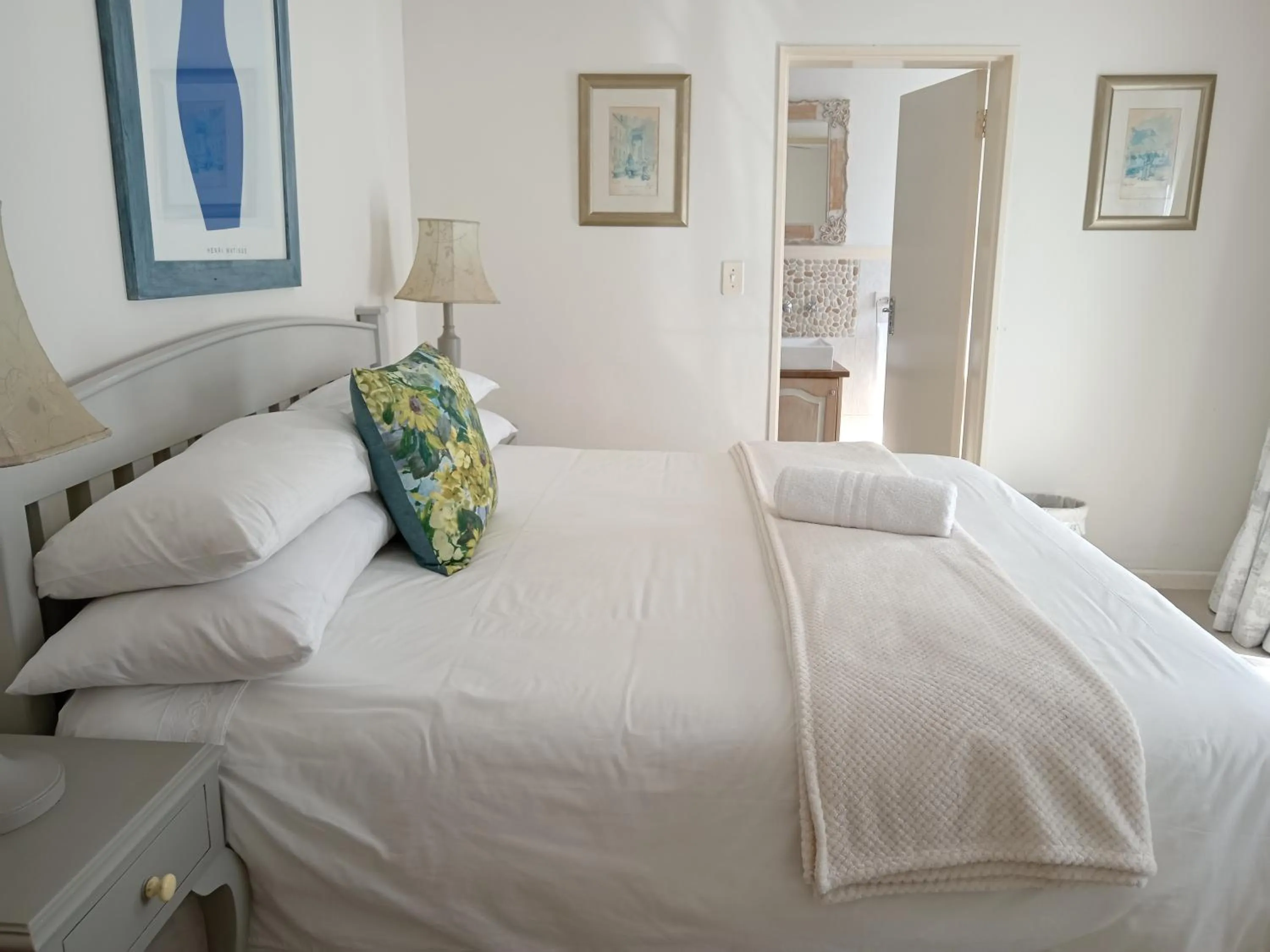 Bed in Blouberg Manor