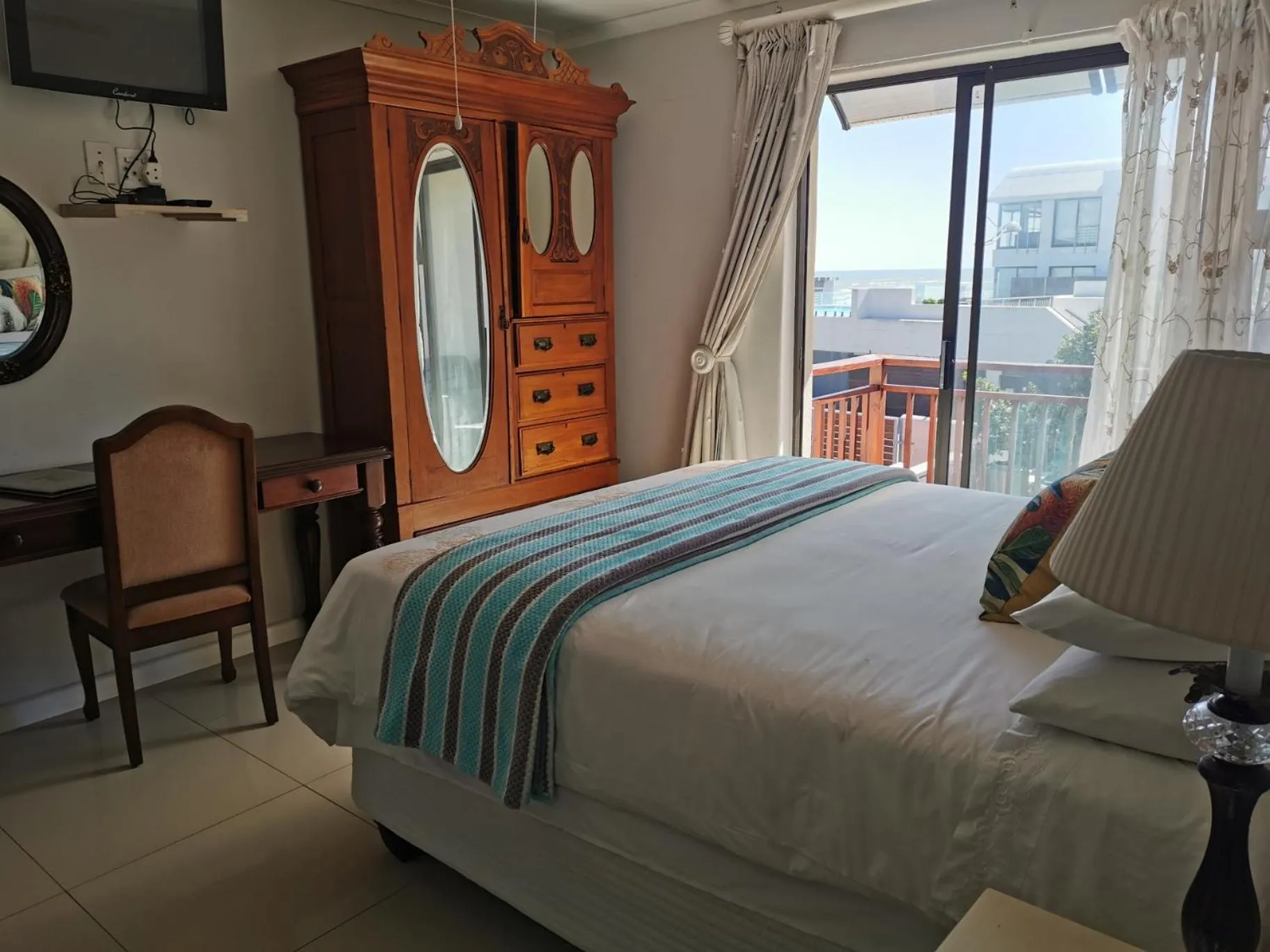 Bed in Blouberg Manor