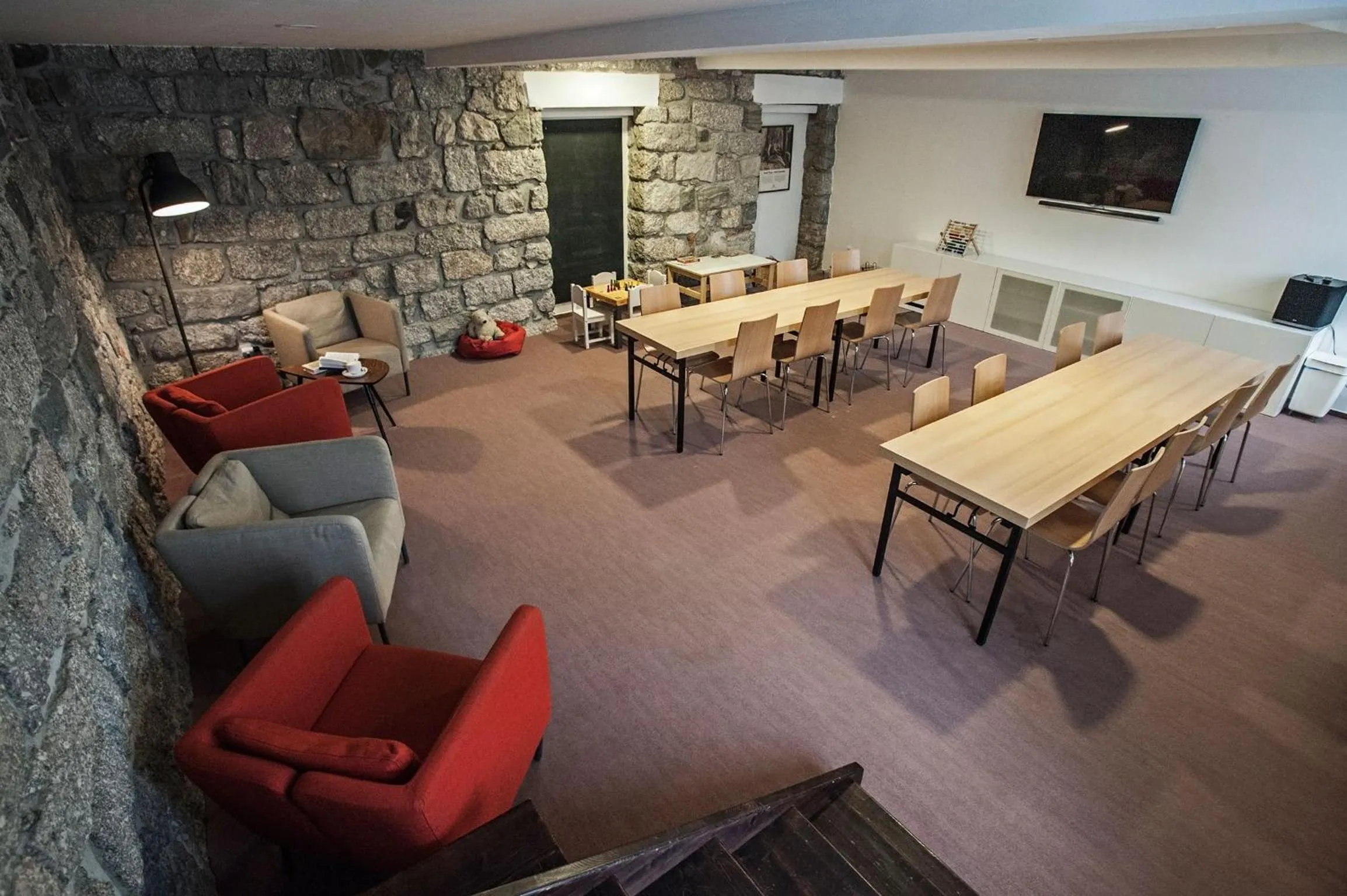 Communal lounge/ TV room in Prezidentská