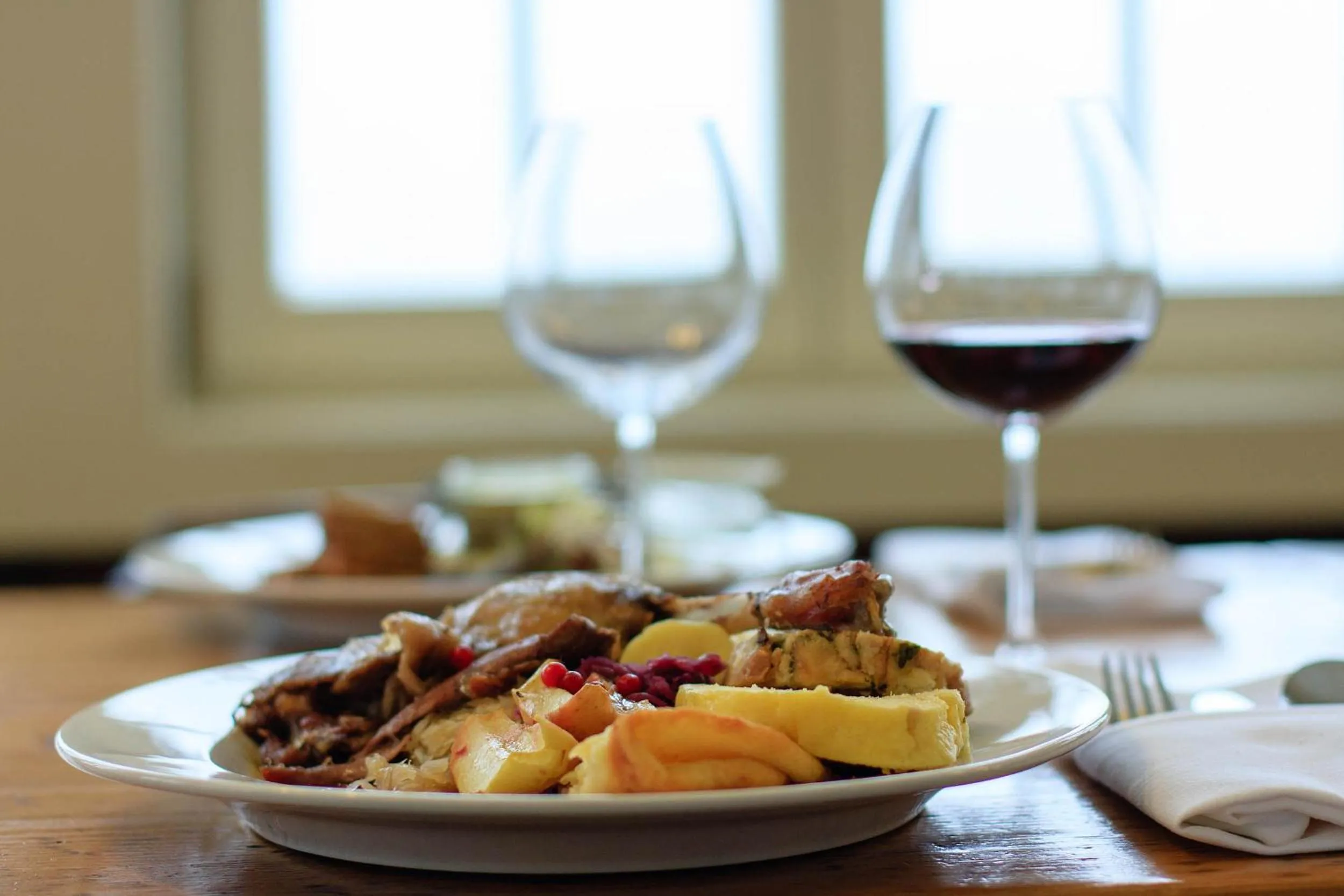 Restaurant/places to eat in Prezidentská