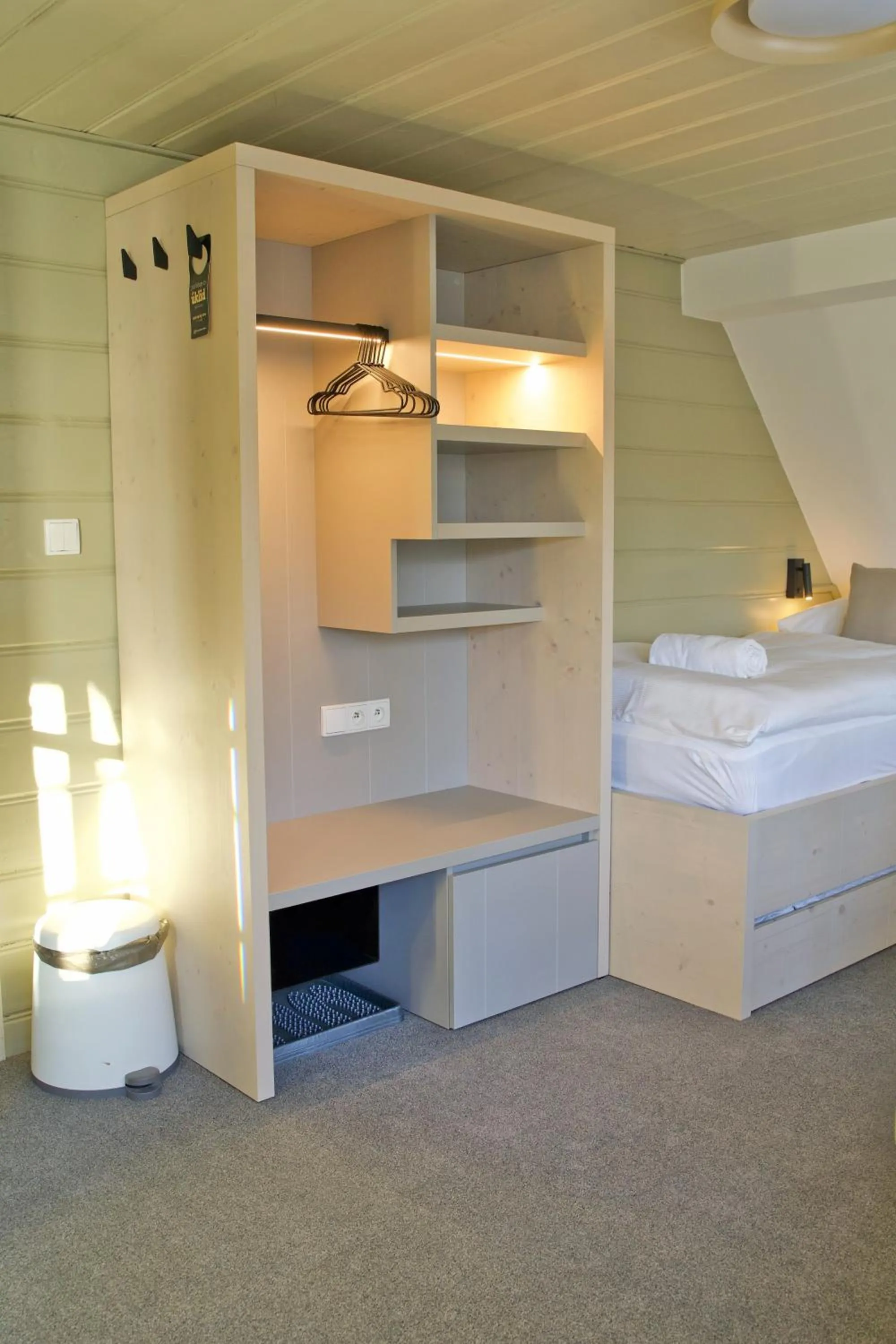 wardrobe in Prezidentská