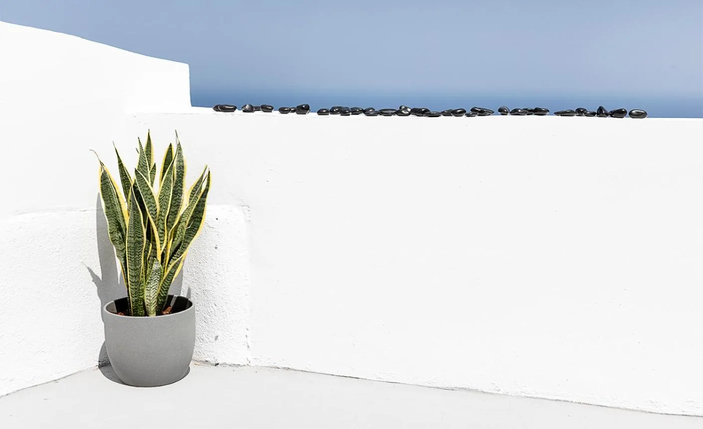 Day in Rafael' s Mediteranian Cave Suites