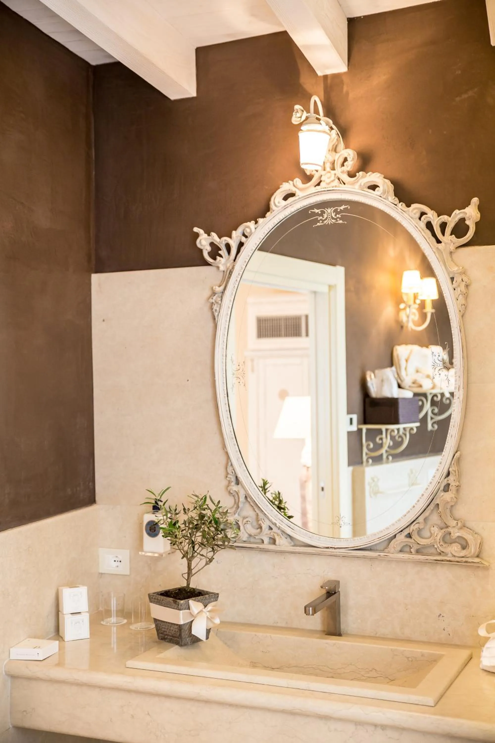 Bathroom in Maison Resola - Rooms & Breakfast