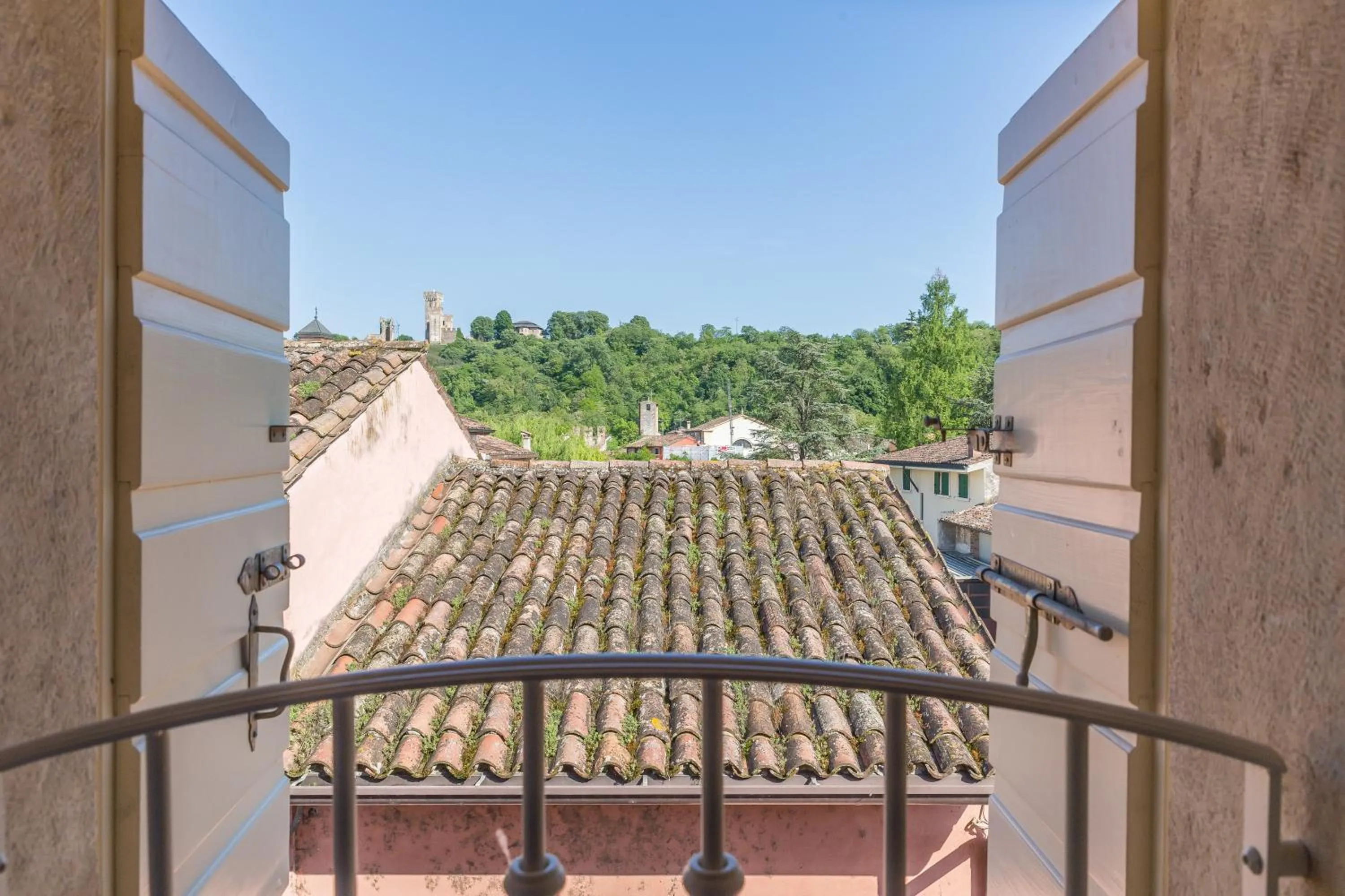 On site in Maison Resola - Rooms & Breakfast