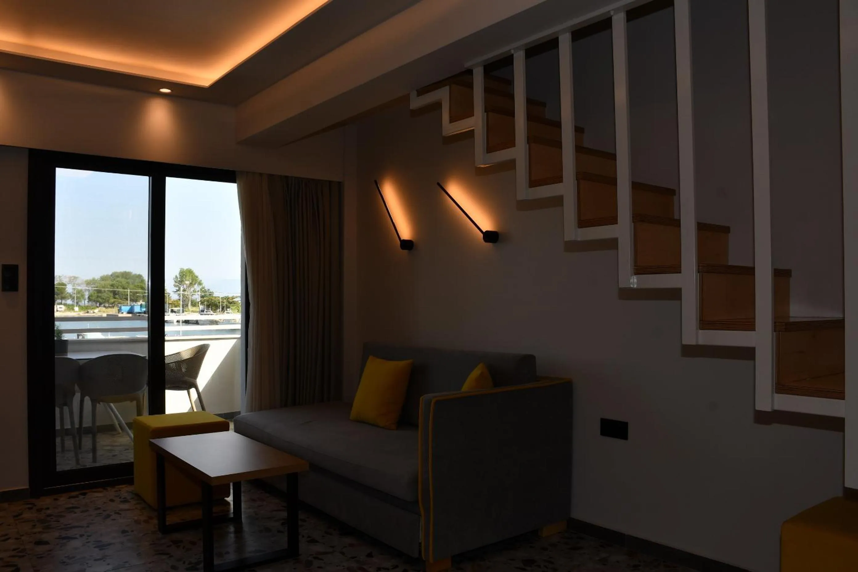 NERO SEASCAPE SUITES