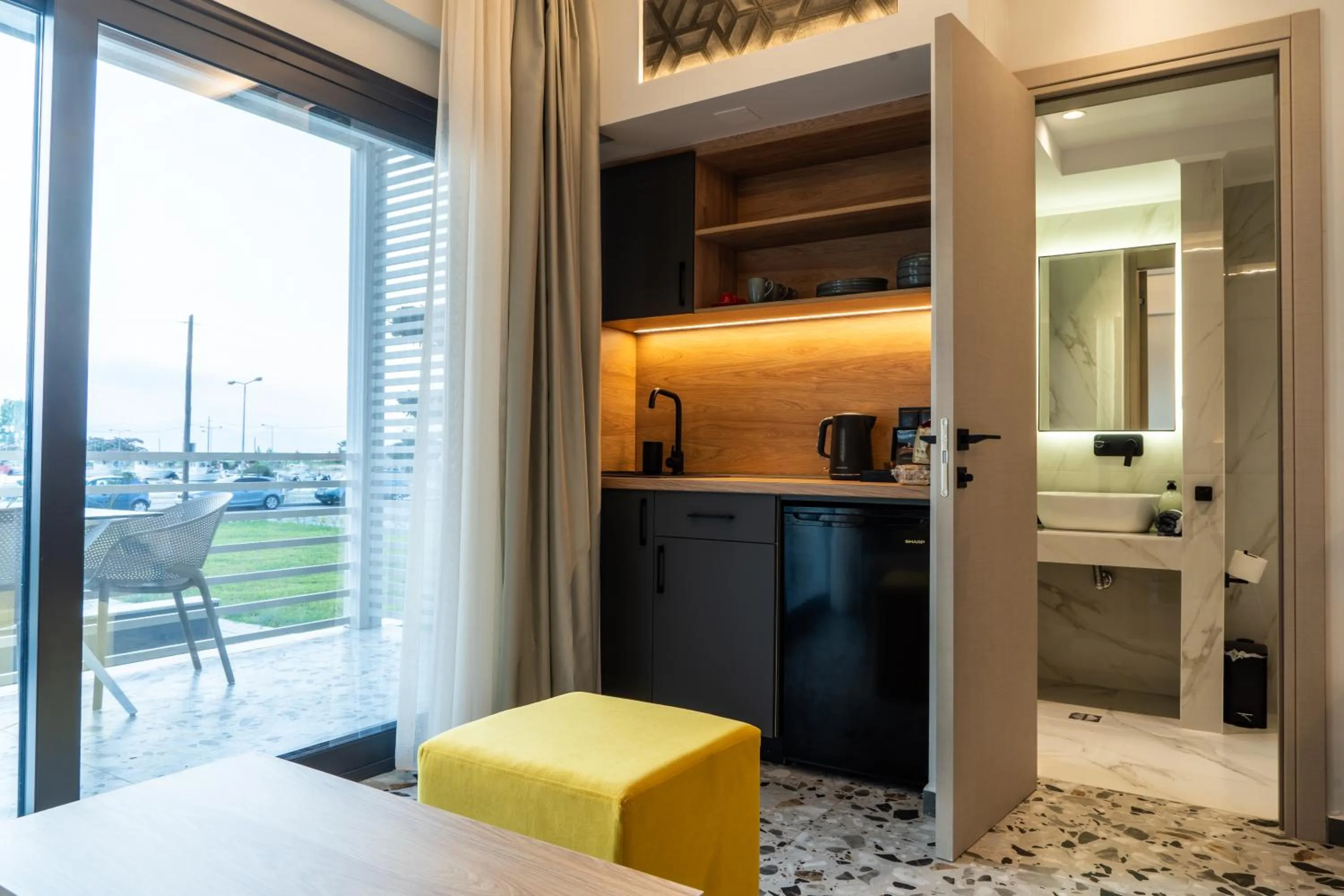 NERO SEASCAPE SUITES