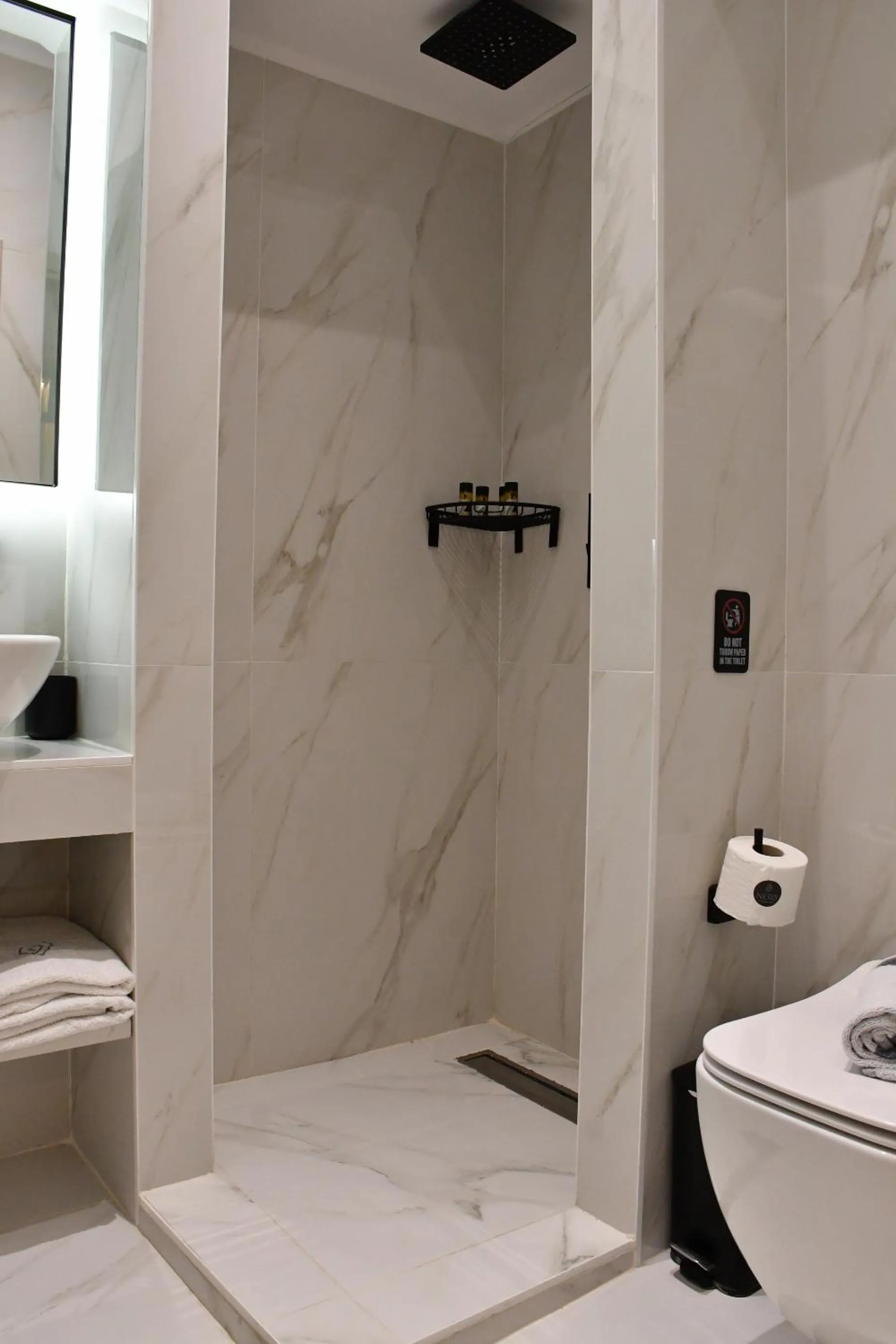 NERO SEASCAPE SUITES