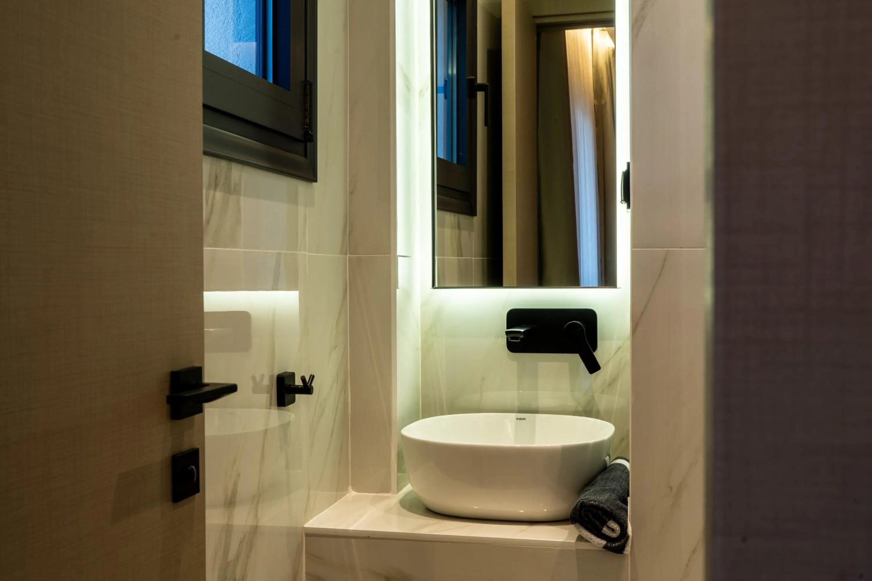 Bathroom in NERO SEASCAPE SUITES