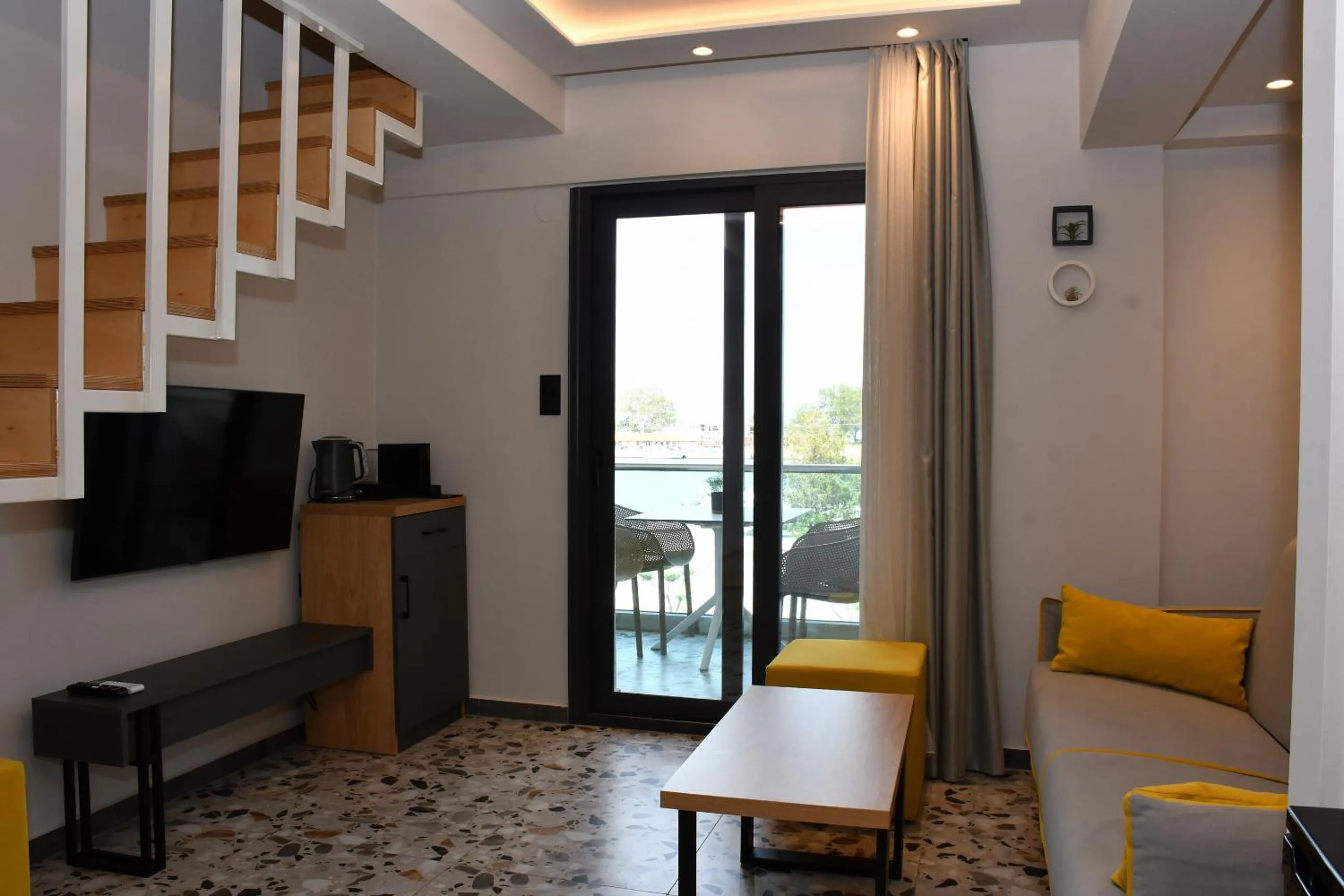 NERO SEASCAPE SUITES