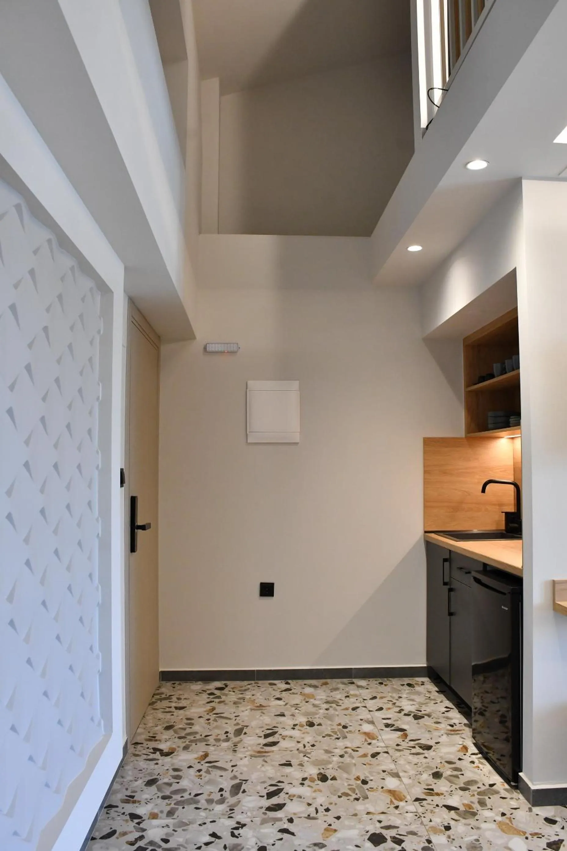 NERO SEASCAPE SUITES