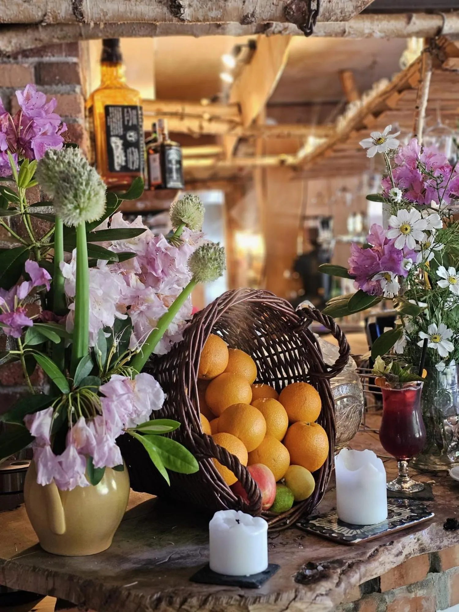 Restaurant/places to eat in Rezydencja Biały Jar