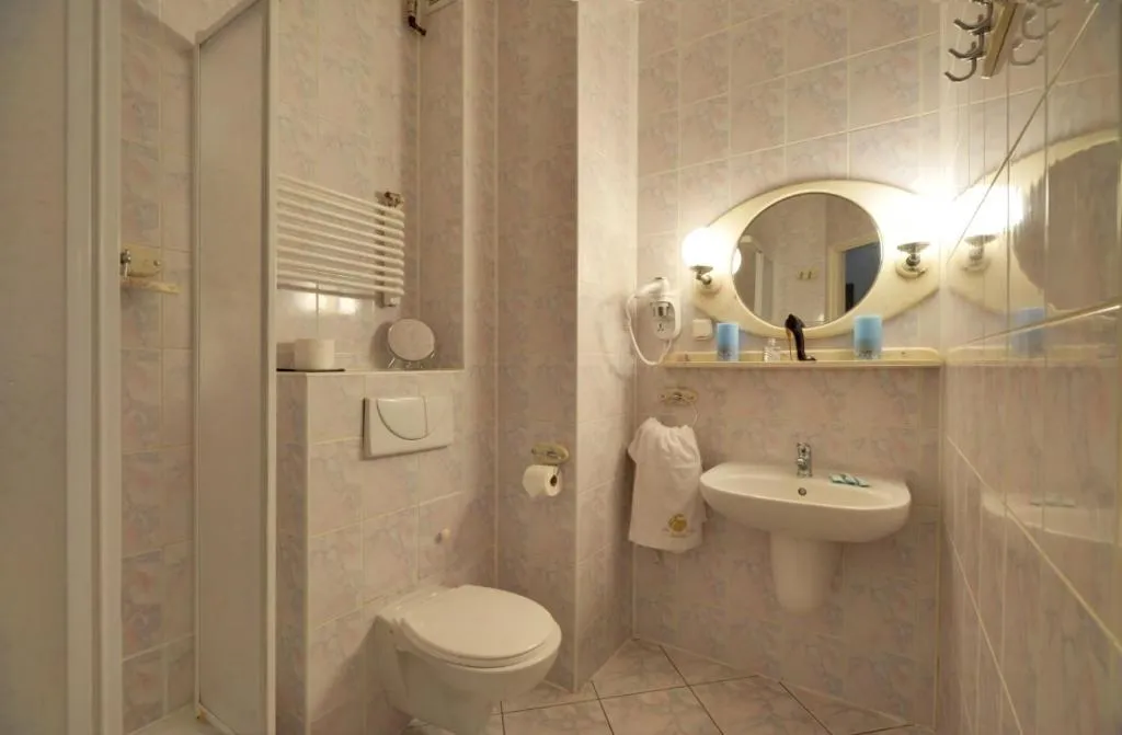 Shower in Rezydencja Biały Jar