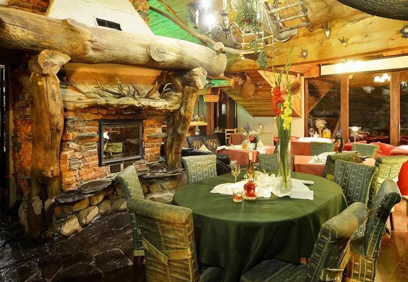 Communal lounge/ TV room in Rezydencja Biały Jar