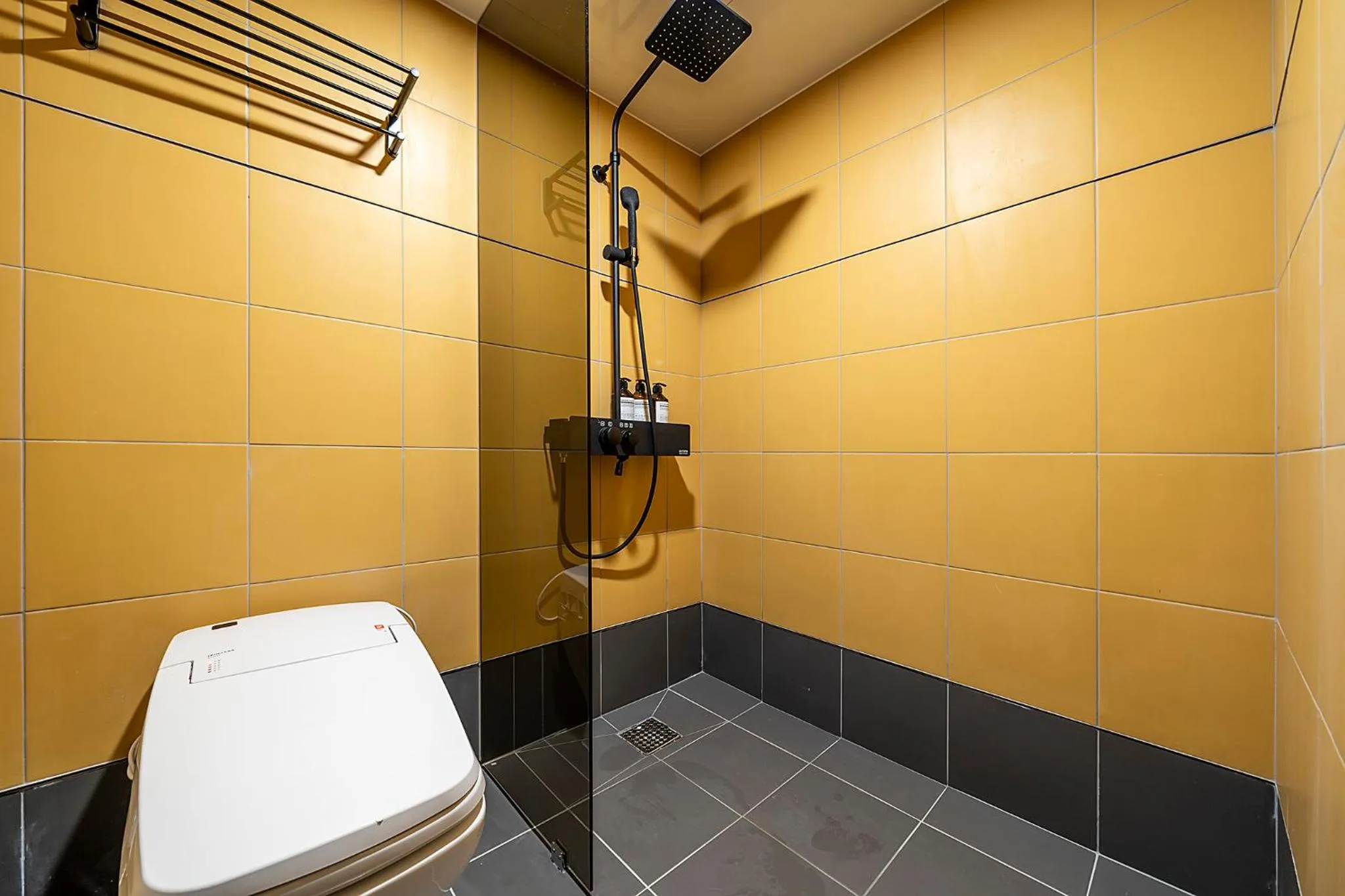 Shower in Wonju Hotel Ippda