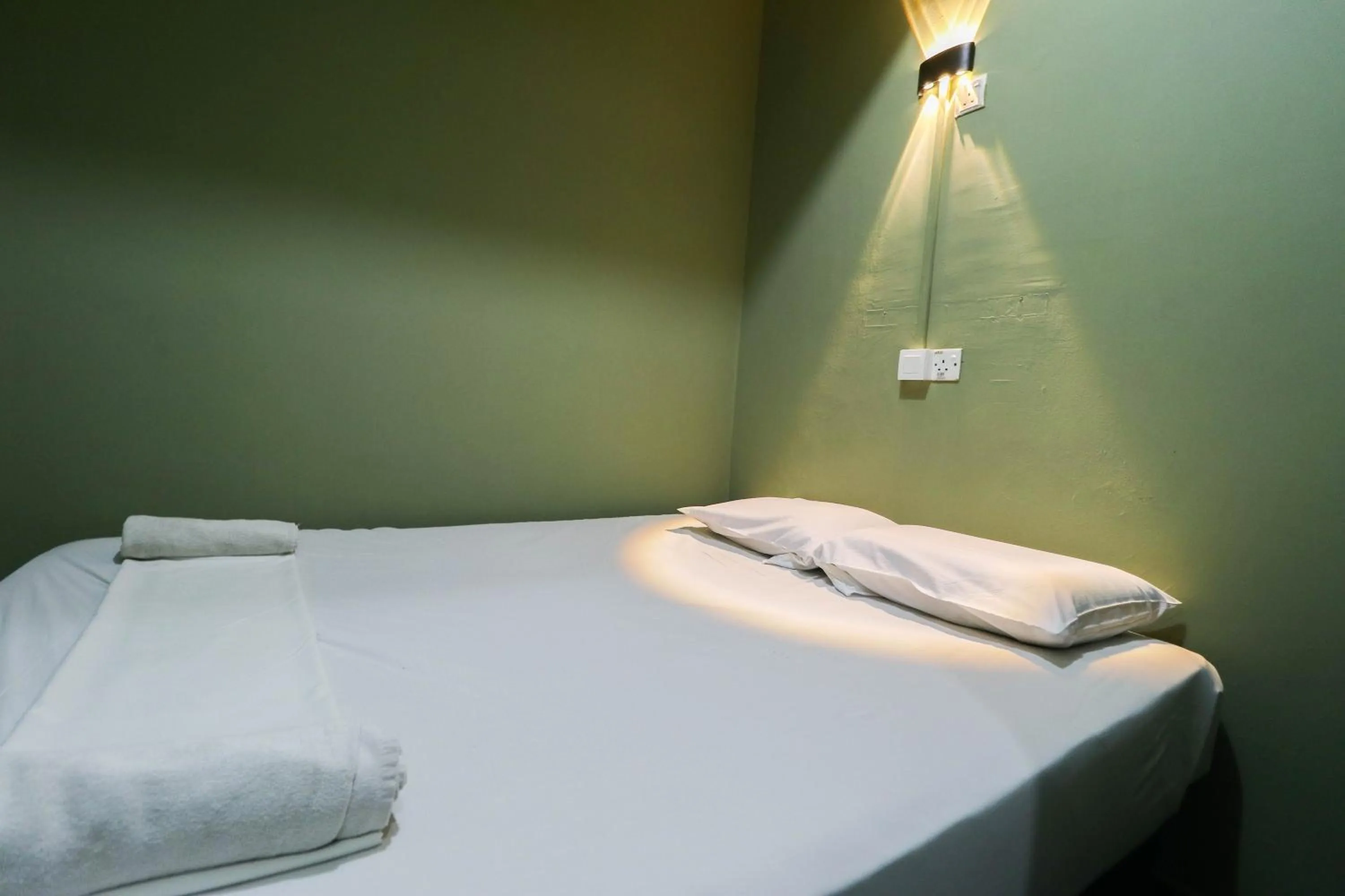 Bed in Healthy Home, Changkat Bukit Bintang