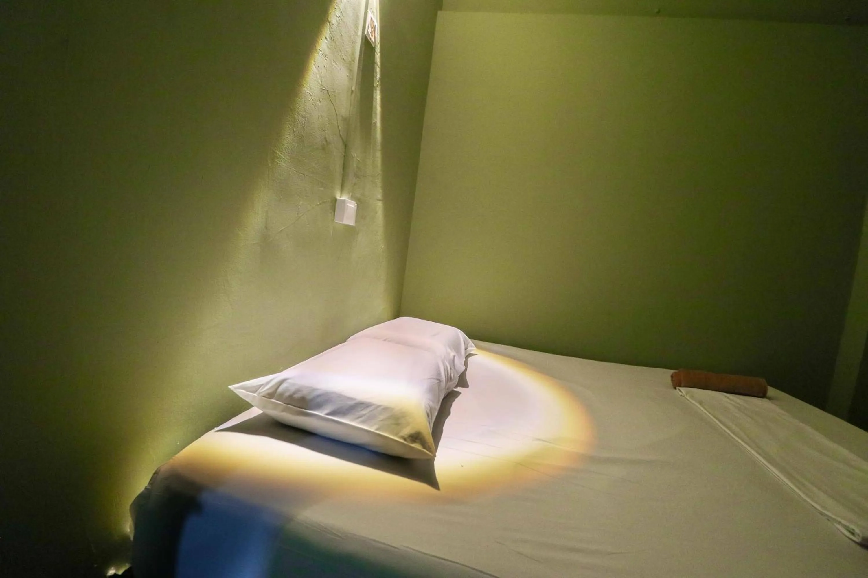 Bed in Healthy Home, Changkat Bukit Bintang