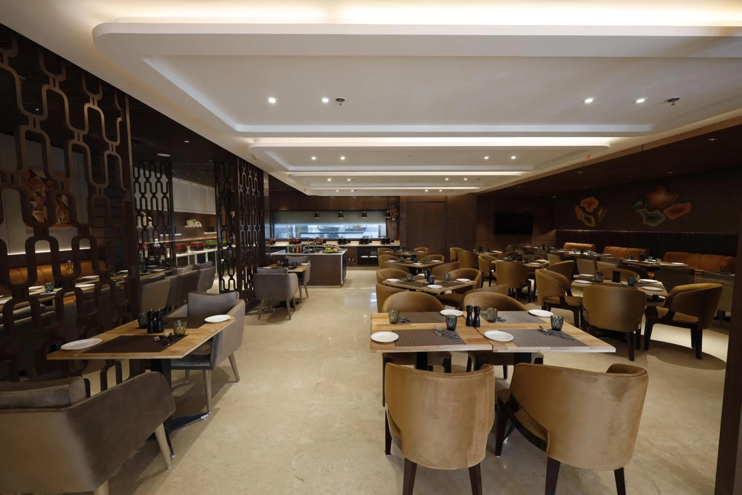 Restaurant/places to eat in Fortune Ranjit Vihar, Amritsar - Member ITC Hotels' Group