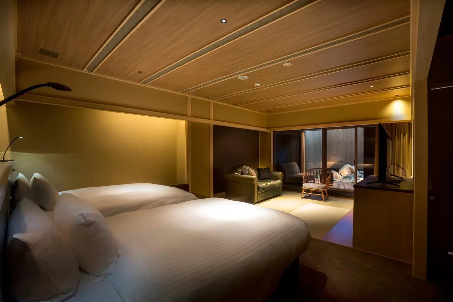 Twin Room with open-air bath & terrace TYPE A - Non-Smoking (Lower ground floor) in Hotel Yuraku Kyo-yasaka Twin Room with open-air bath & terrace TYPE A - Non-Smoking (Lower ground floor) in Hotel Yuraku Kyo-yasaka