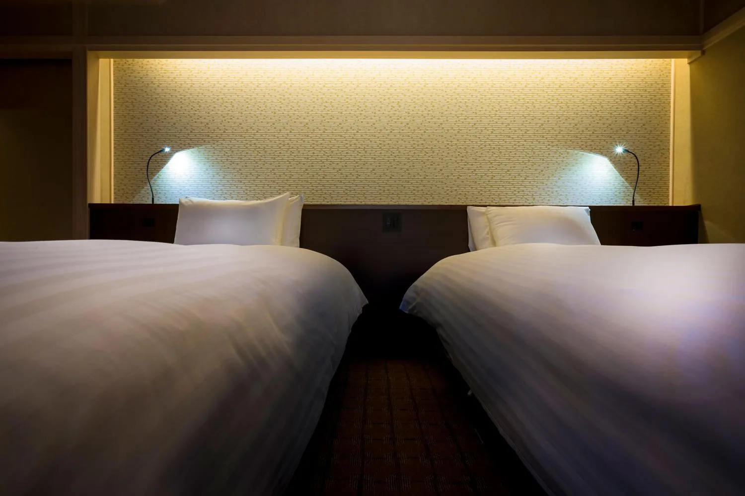 Photo of the whole room, Bed in Hotel Yuraku Kyo-yasaka