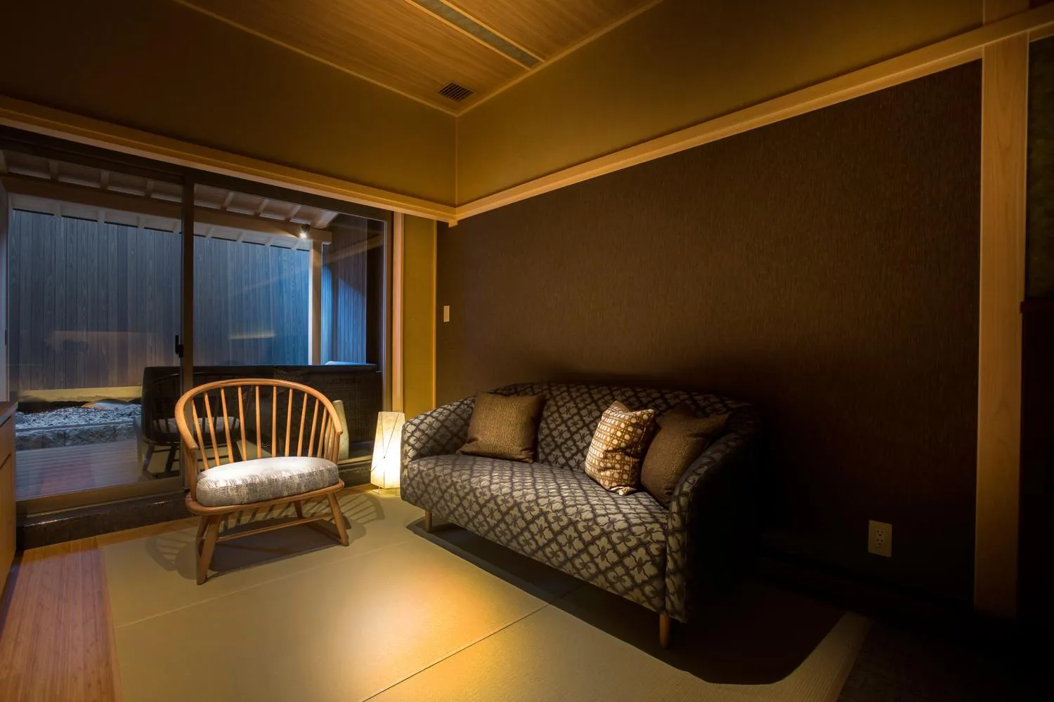 Photo of the whole room, Bed in Hotel Yuraku Kyo-yasaka