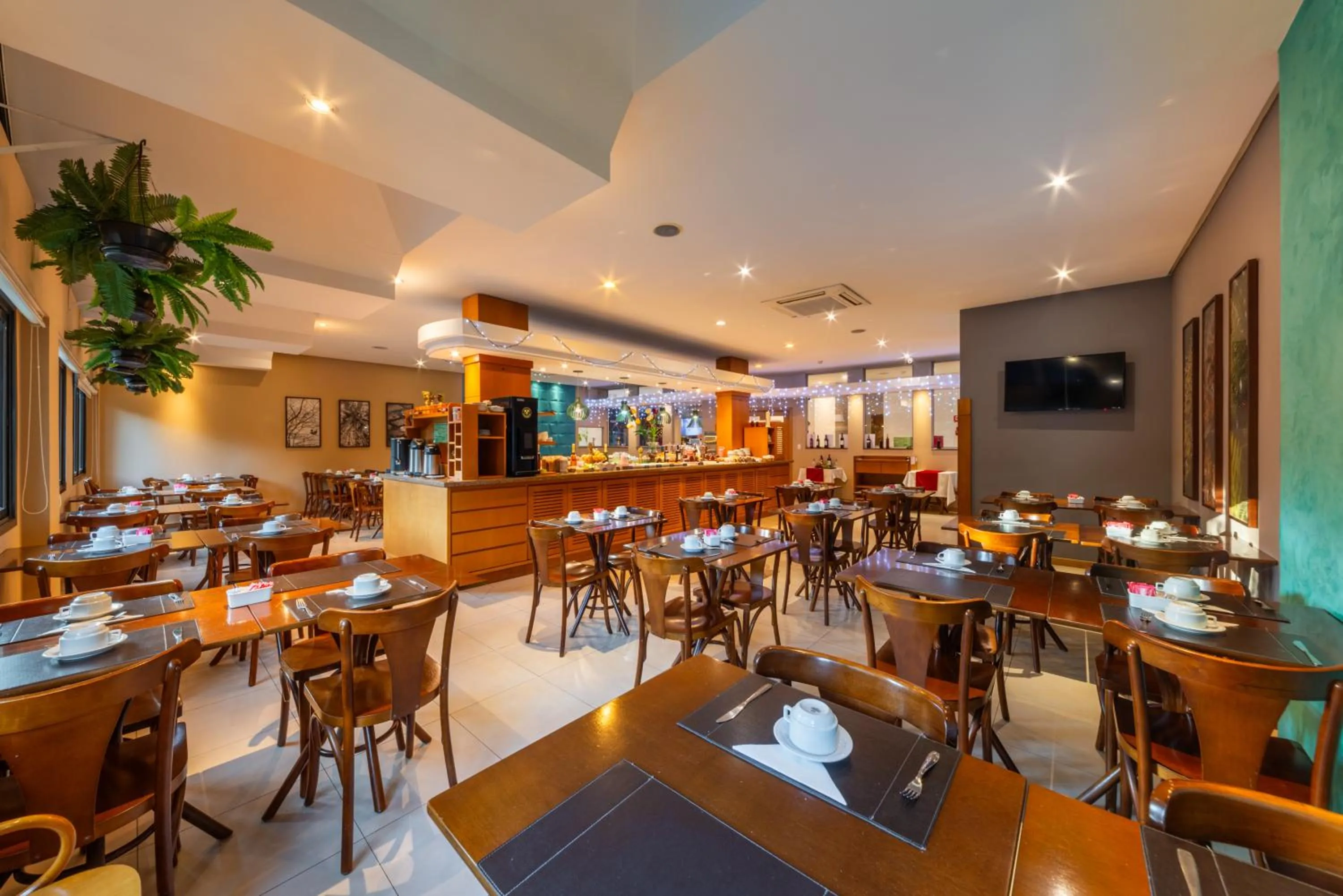 Restaurant/places to eat in Hotel Laghetto Viale