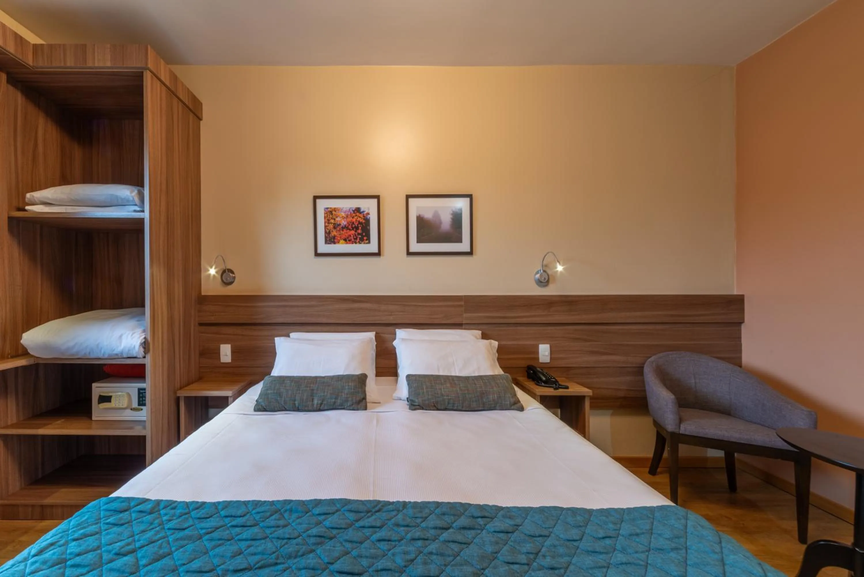 Bedroom, Bed in Hotel Laghetto Viale