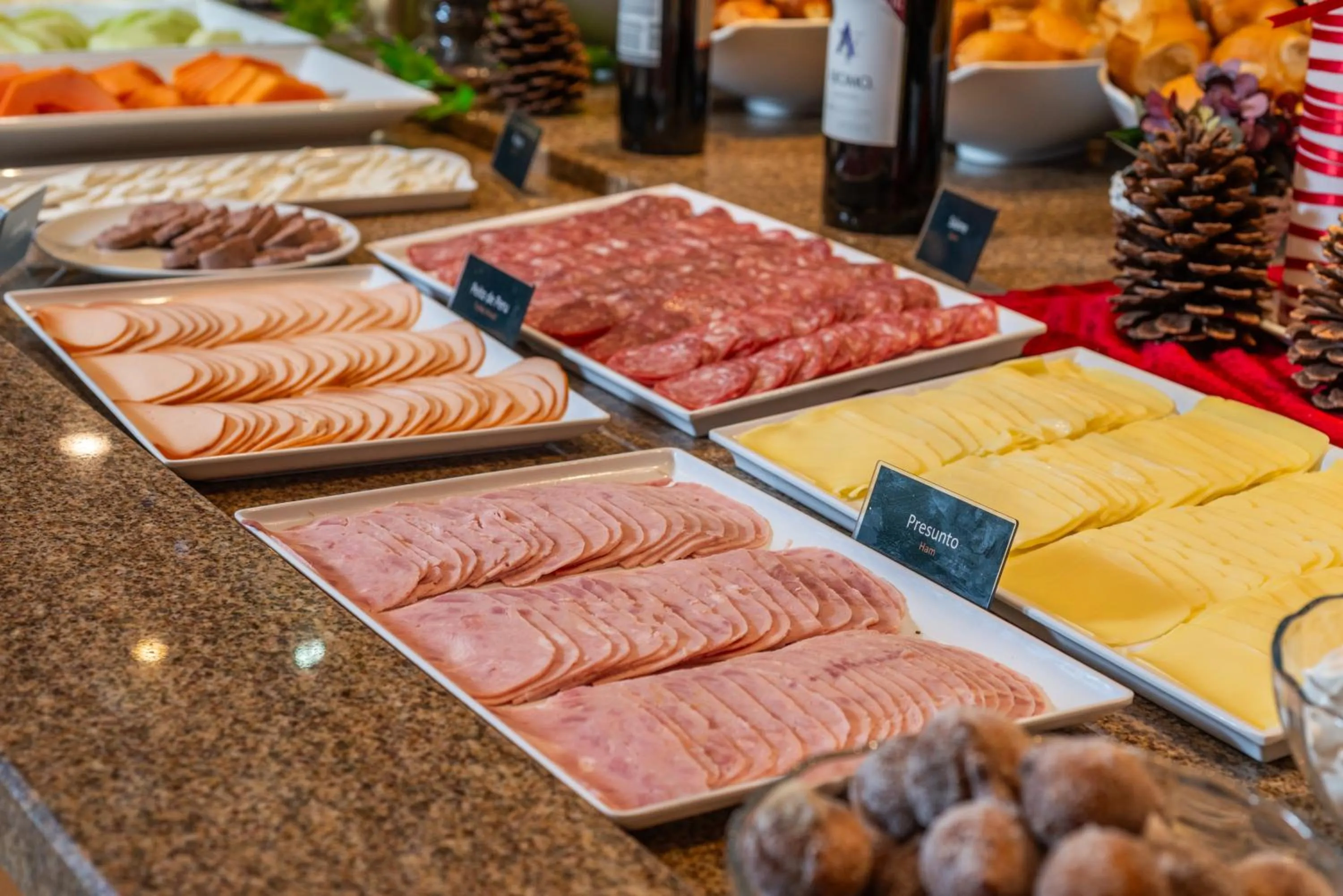 Breakfast in Hotel Laghetto Viale